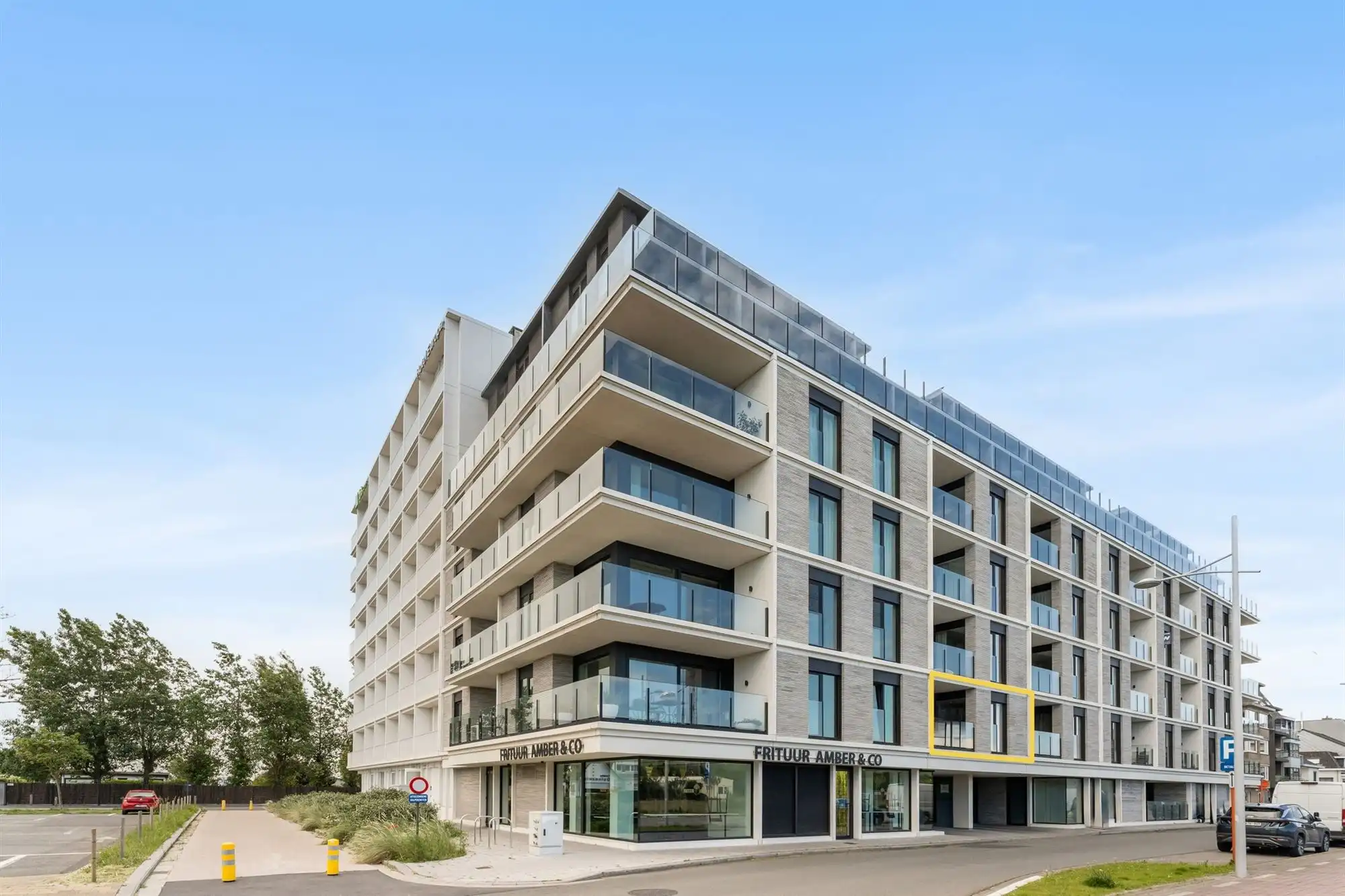 Luxueus (quasi nieuw) appartement vlakbij het strand!  foto 28