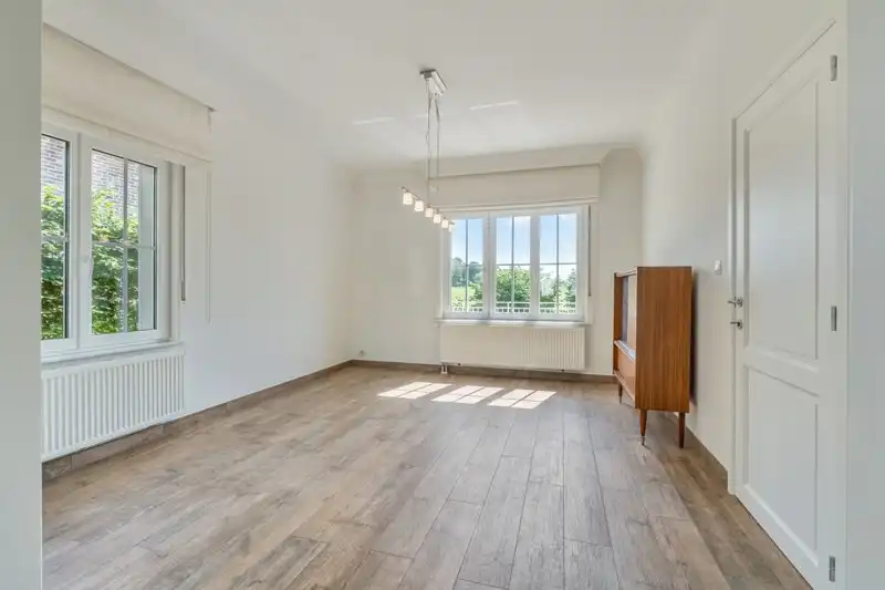 Stijlvolle, landelijke woning met 3 slaapkamers, garage en tuin foto 7