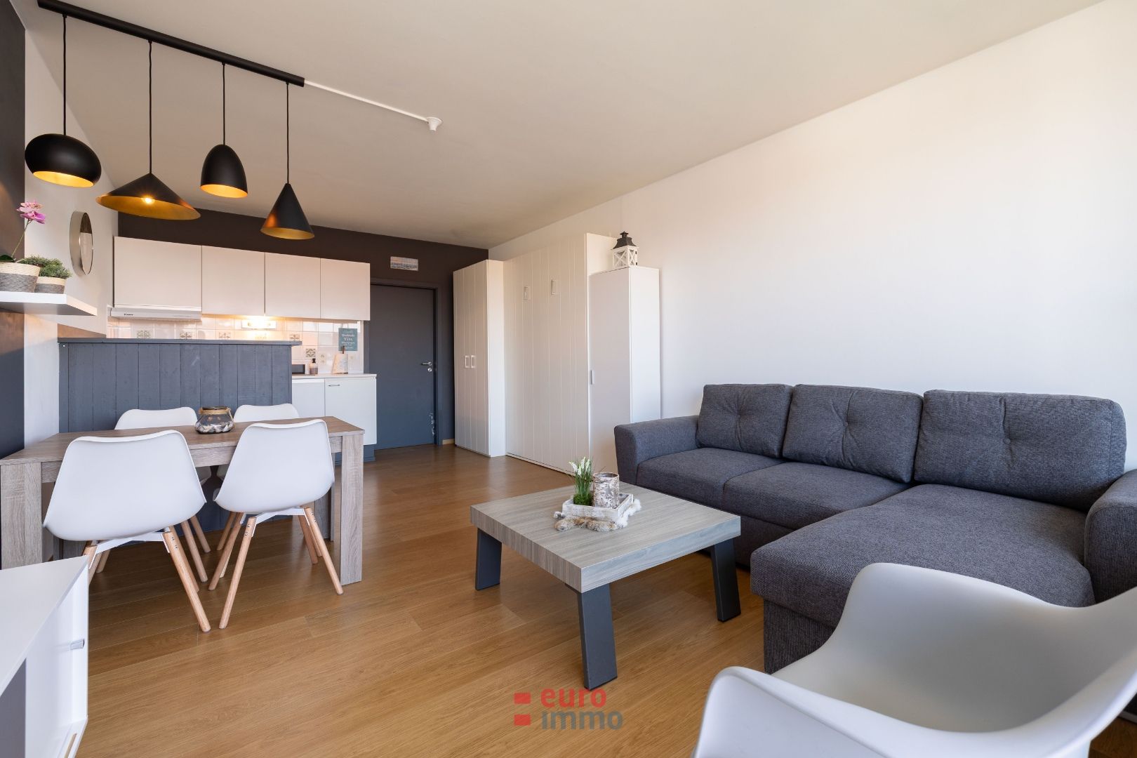 Leuk gerenoveerde studio met subliem uitzicht foto 2