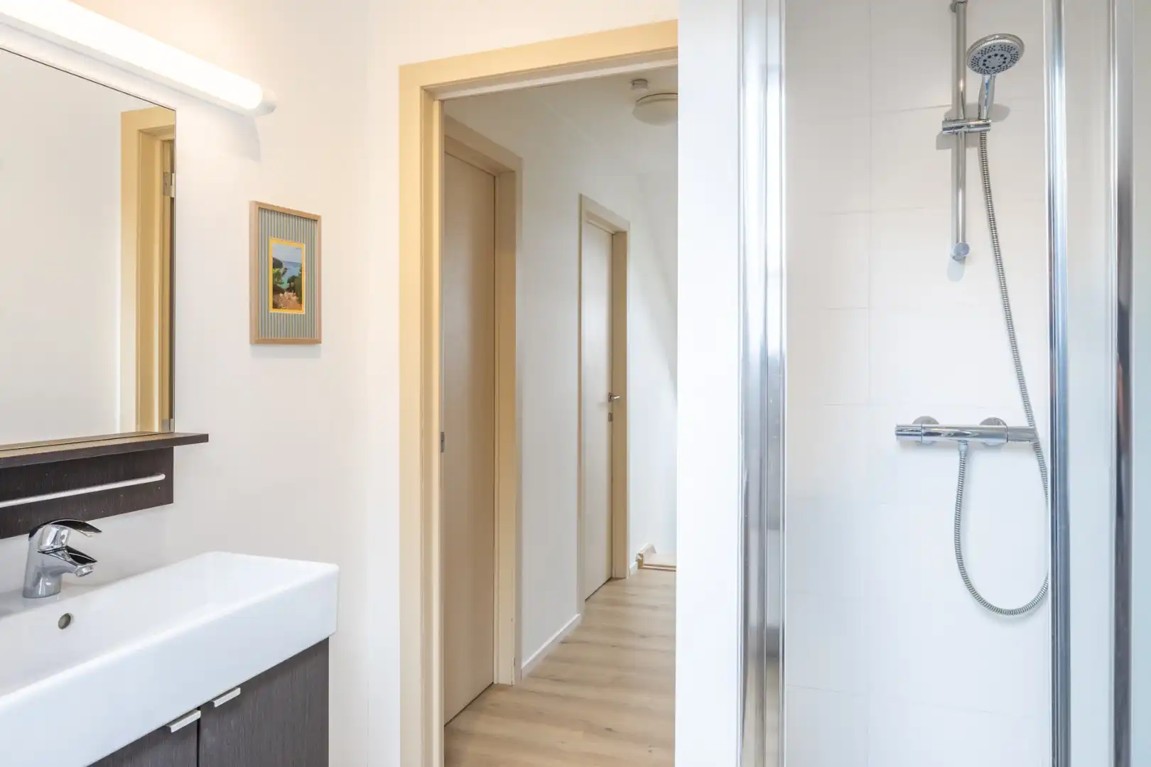 Opportuniteit ..reeds 2 gerenoveerde appartementen en in TOP staat!! foto 18