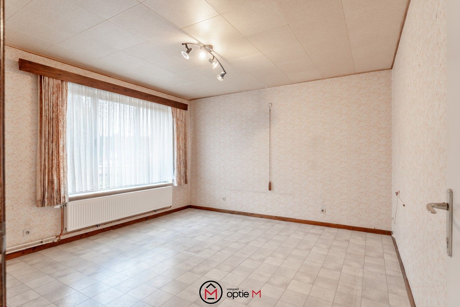 RUSTIG GELEGEN RUIME WONING MET GARAGE foto 14