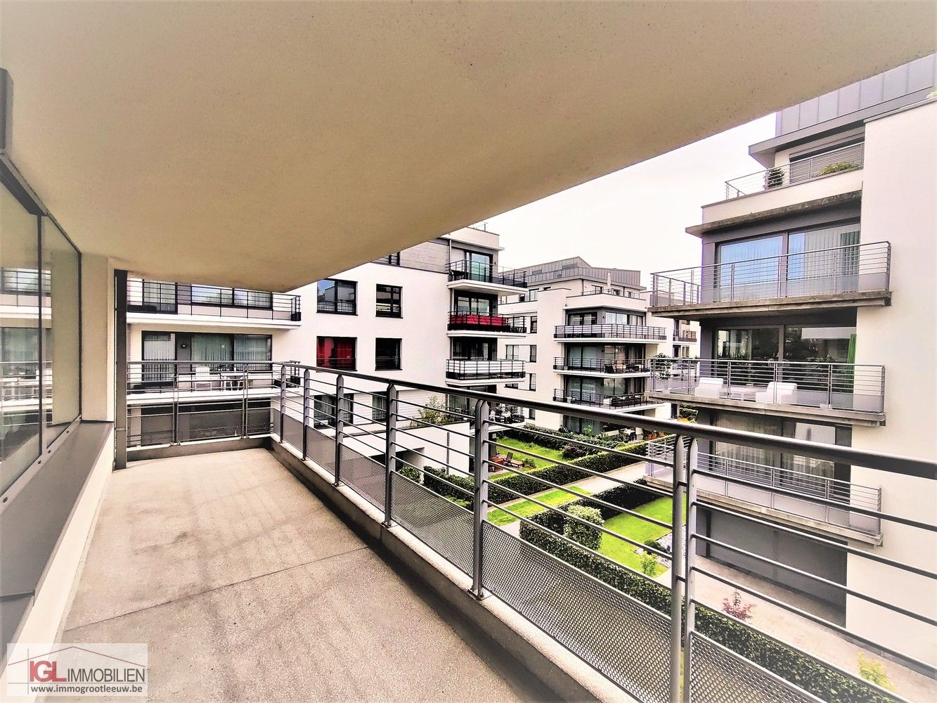 Ultra modern appartement met 1 slaapkamer en zeer ruim terras foto 12