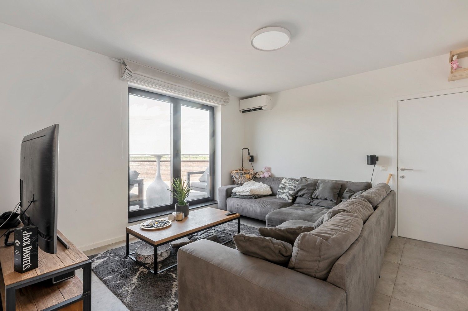 Exclusieve penthouse met panoramisch terras en uitzicht op het Albertkanaal. foto 4