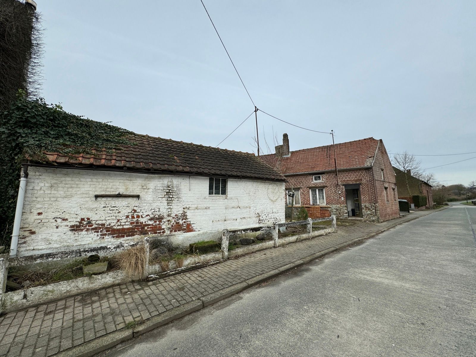 Bouwgrond(en) met af te breken woningen foto 3