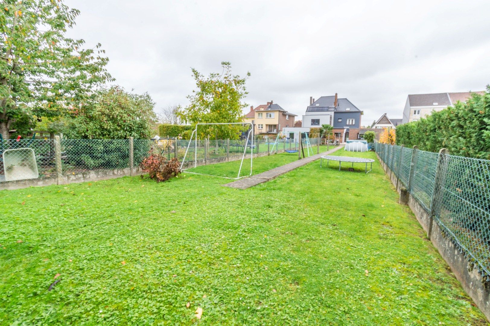 Een degelijke, goed onderhouden woning te Huizingen! foto 16