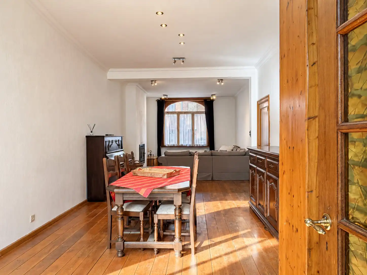 Authentiek herenhuis met 5 kamers Zeebrugge foto 4