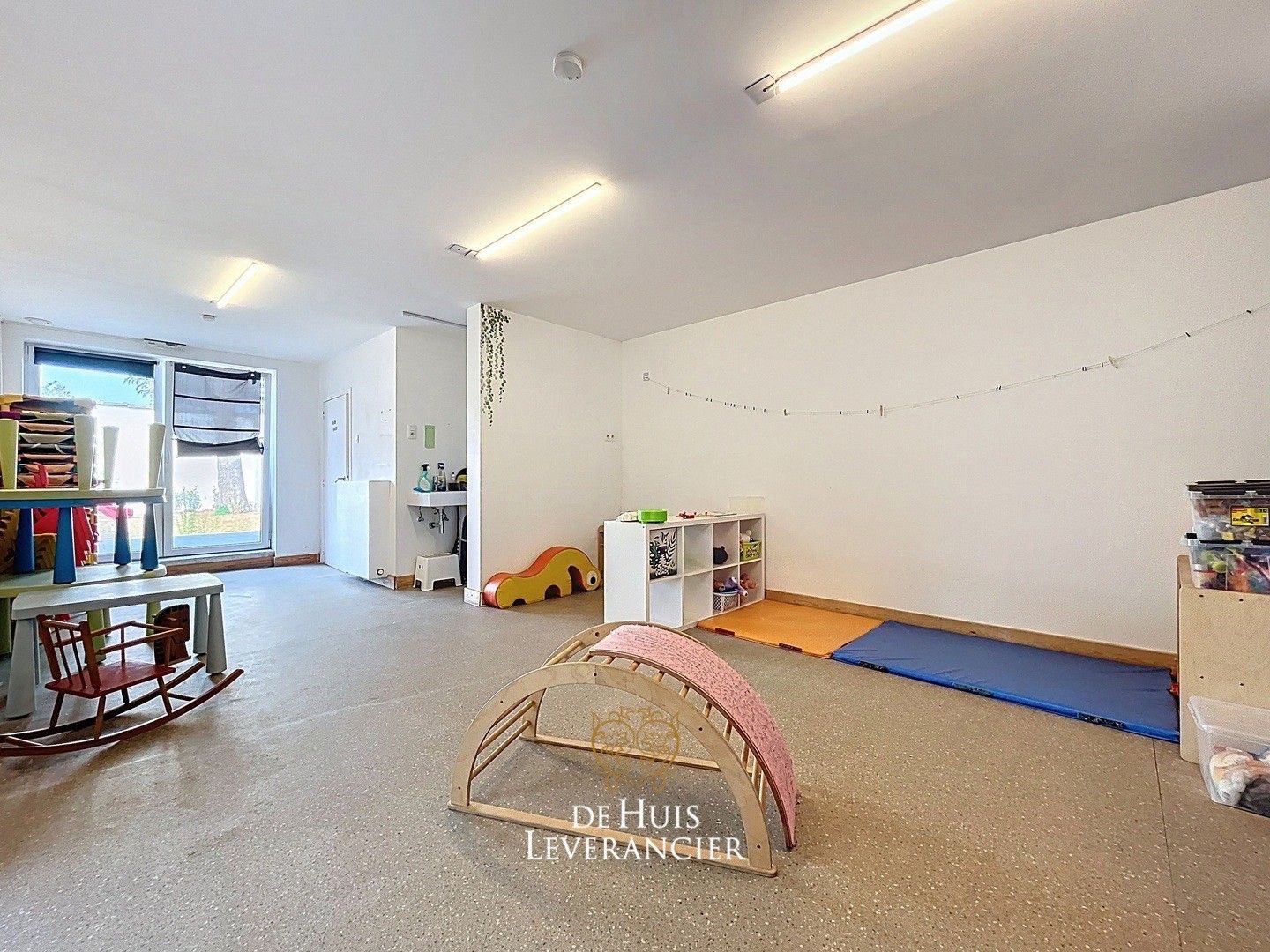 Uniek gebouw met handel en woongelegenheden te koop in Rumst foto 19