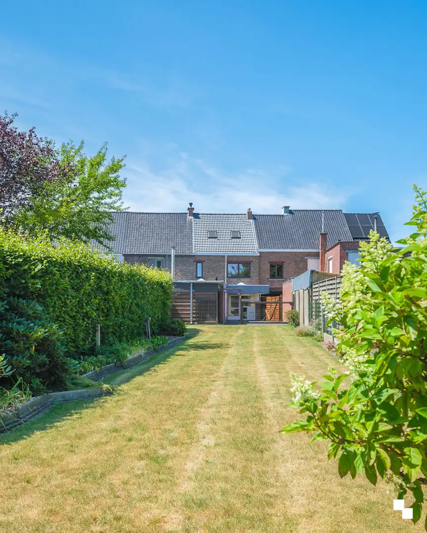 Op te frissen woning met gezellige tuin in het hart van Merelbeke foto 26