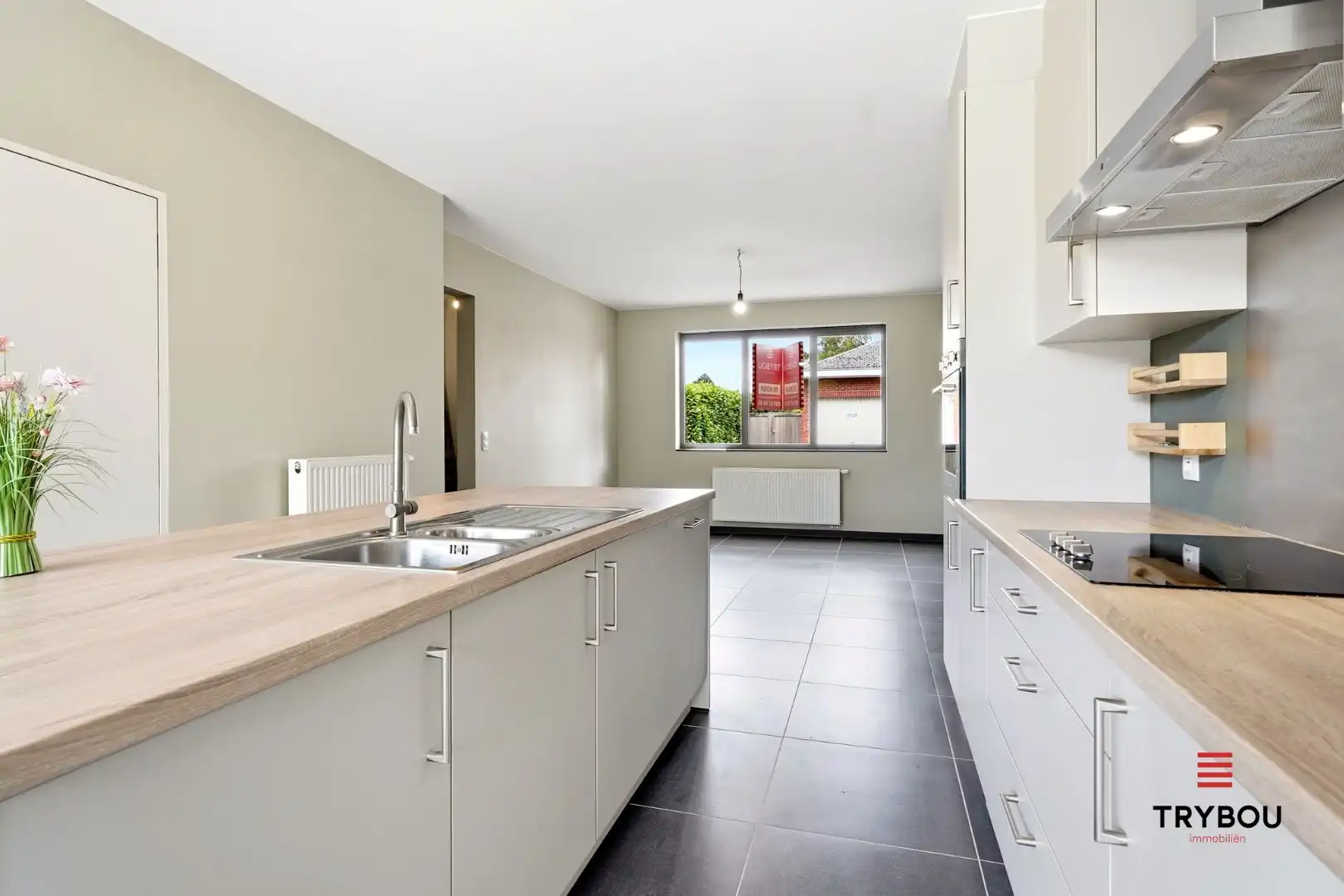 Instapklare woning met EPC B nabij centrum van Westrozebeke!  foto 8