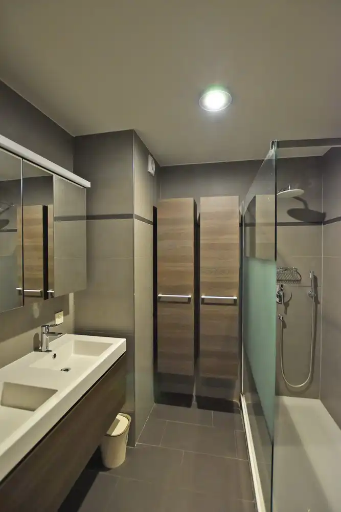 Gezellig gerenoveerd appartement met 2 slaapkamers te Deurne. foto 6