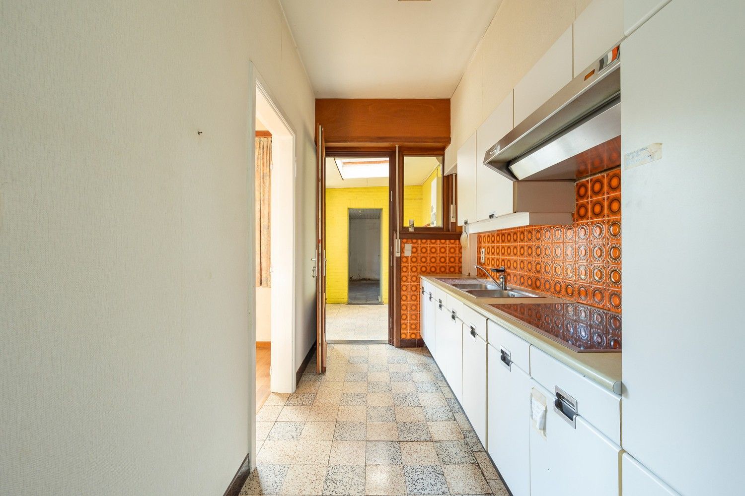 VERKOCHT Te renoveren halfopen bebouwing met zuidwestgerichte tuin in Hoogboom (Kapellen) foto 6