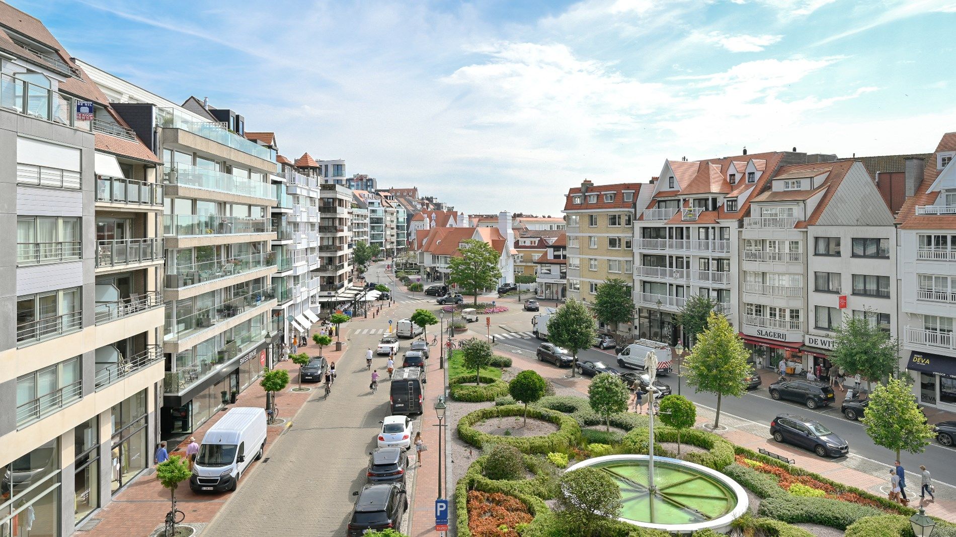 UItstekend gelegen handelspand aan de zuidkant van het Driehoeksplein met een mooie etalage van meer dan 7 meter. foto 5