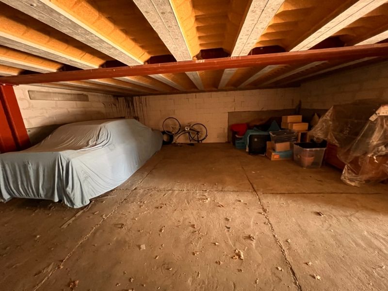 --- NIEUW --- Garage / overdekte autostaanplaats te huur te Lemberge. foto 2