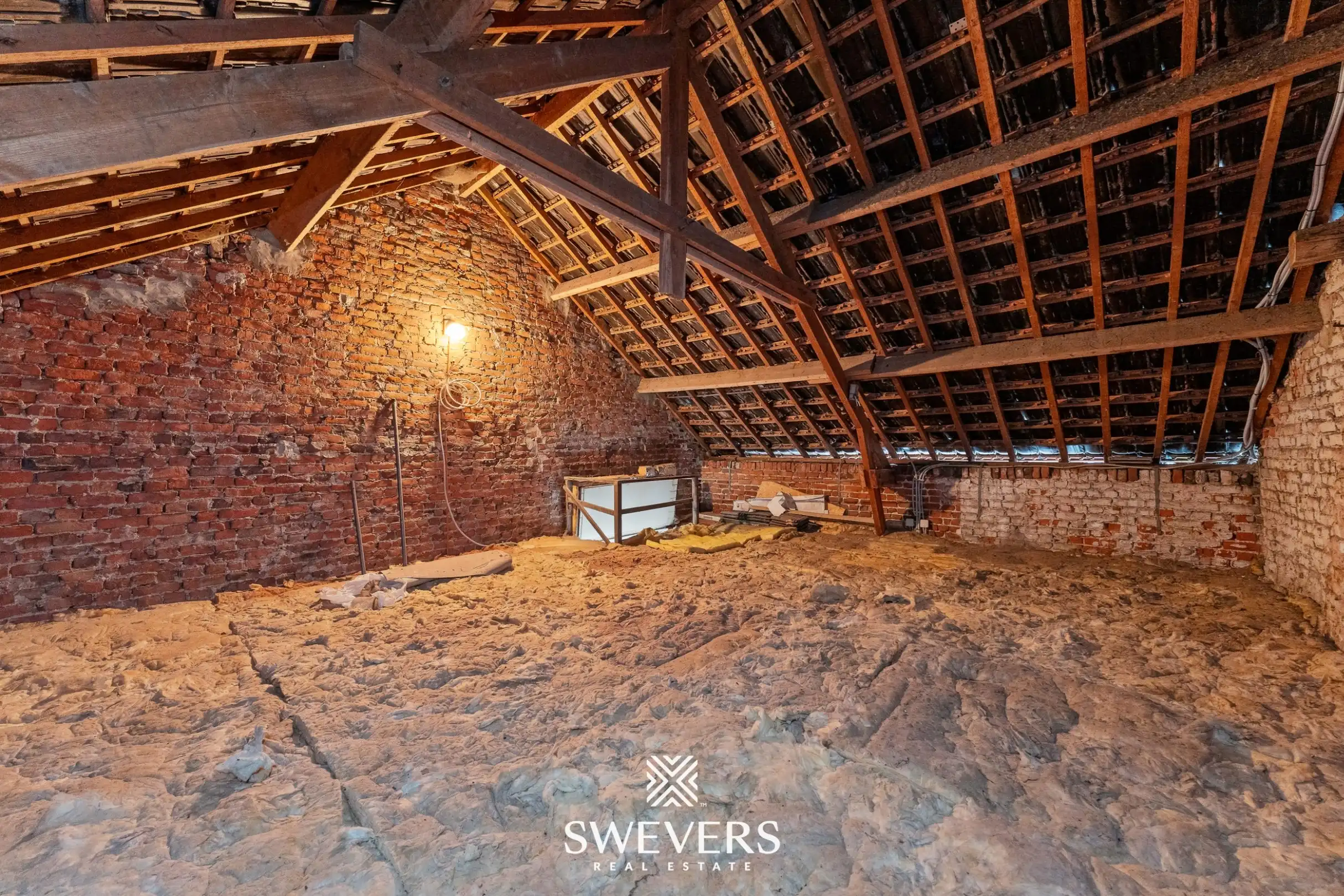 Instapklare woning met zonnige tuin in Borgloon foto 25