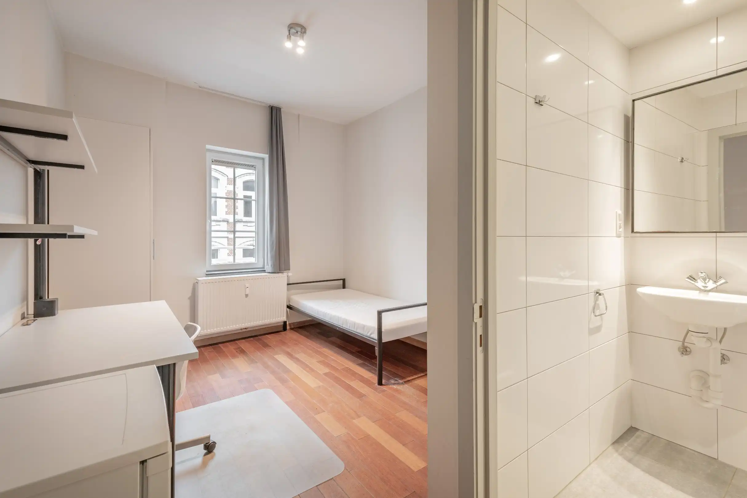 Studentenkamer eigen sanitair op toplocatie in Leuven! foto 2