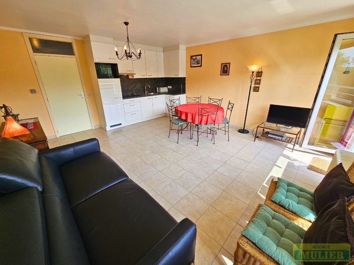 Appartement te koop foto {{pictureIndex}}