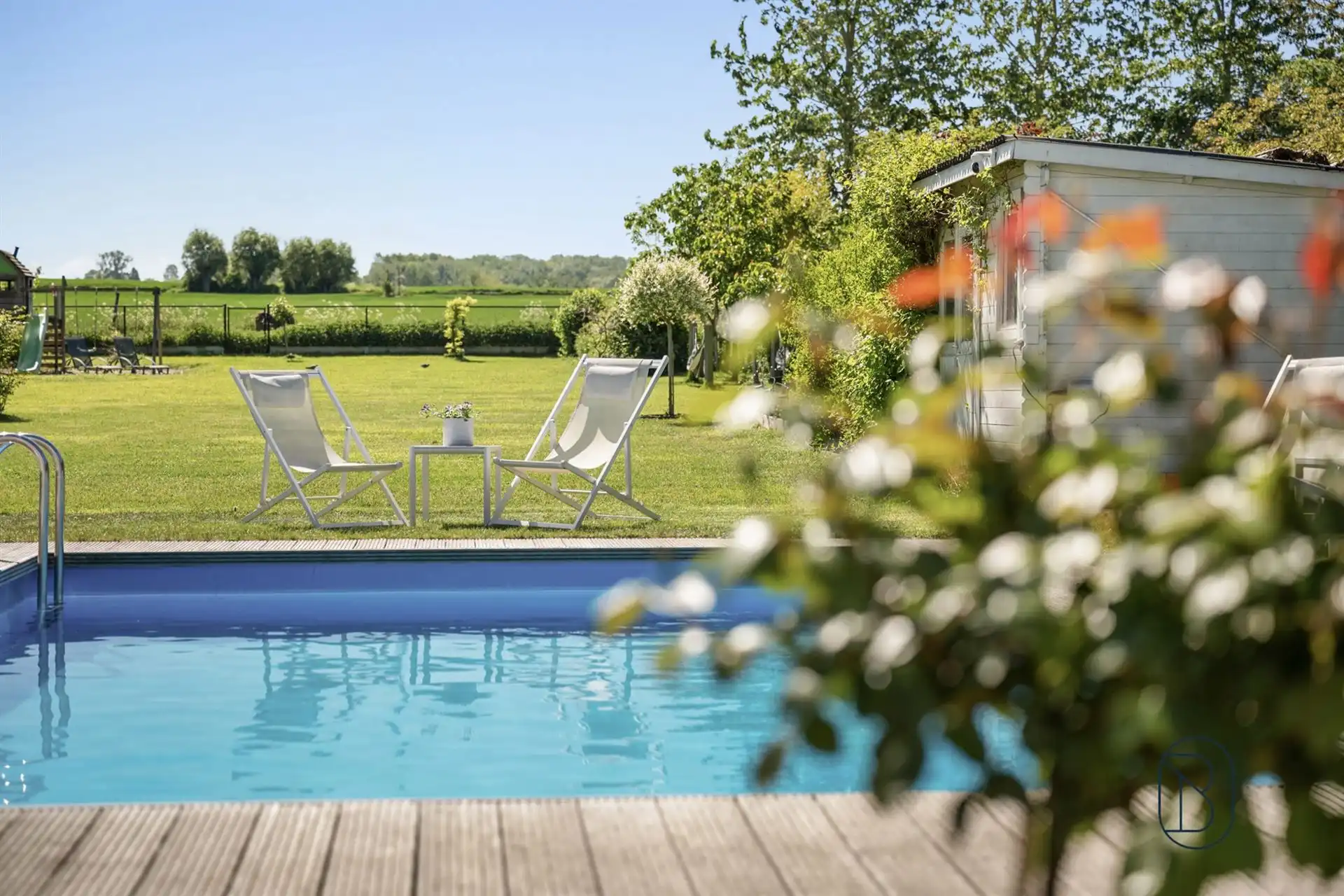 Exclusieve villa met 7 slpk, zwembad en tuin met open zicht foto 29