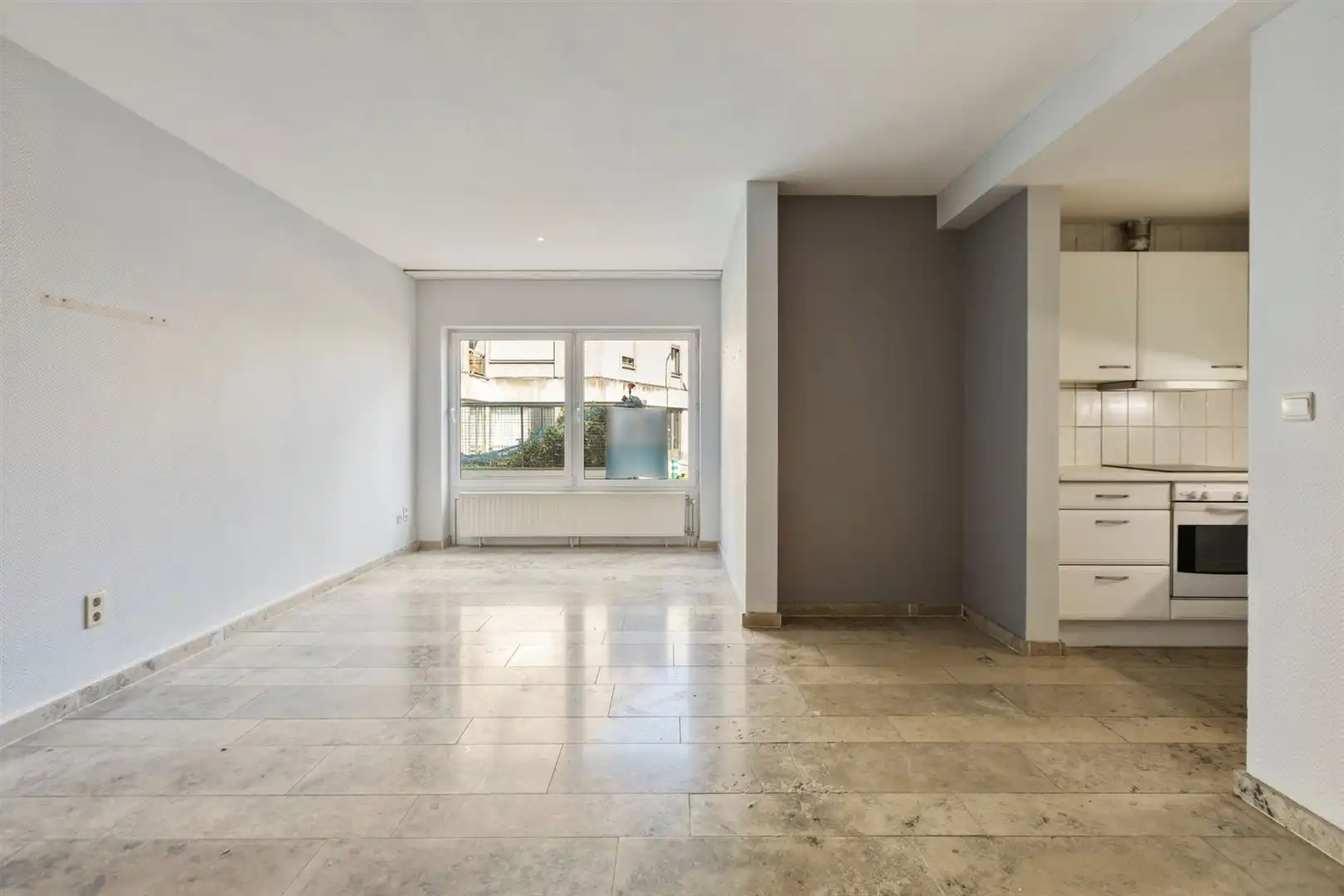 TE KOOP: Gelijkvloers 1-slaapkamer appartement te Hasselt! foto 5