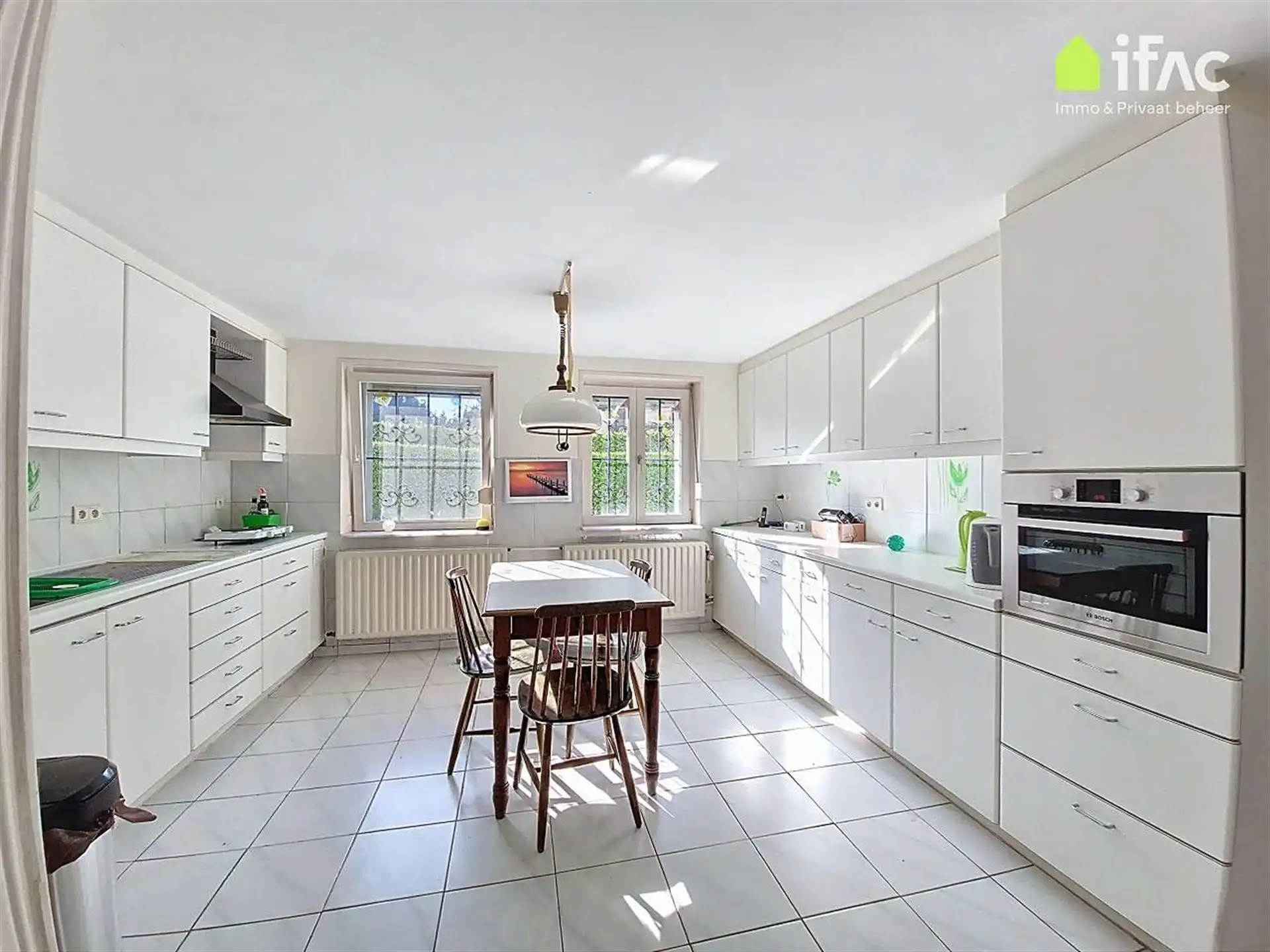 Rustig gelegen villa met atelier ±60m² op 10,25a foto 7