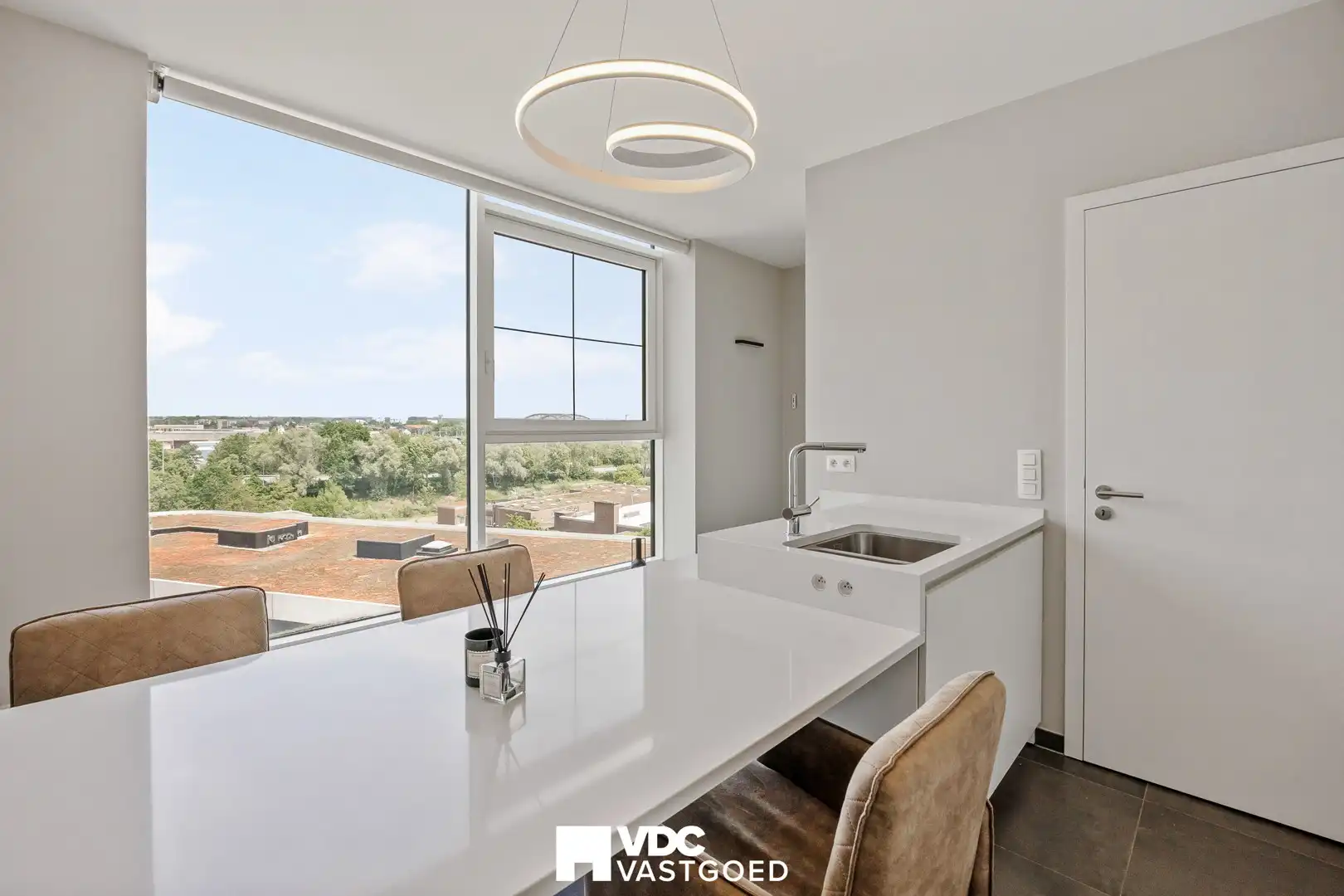 Exclusief duplex-penthouse met panoramisch zwembad – Zuidzicht Hasselt foto 6