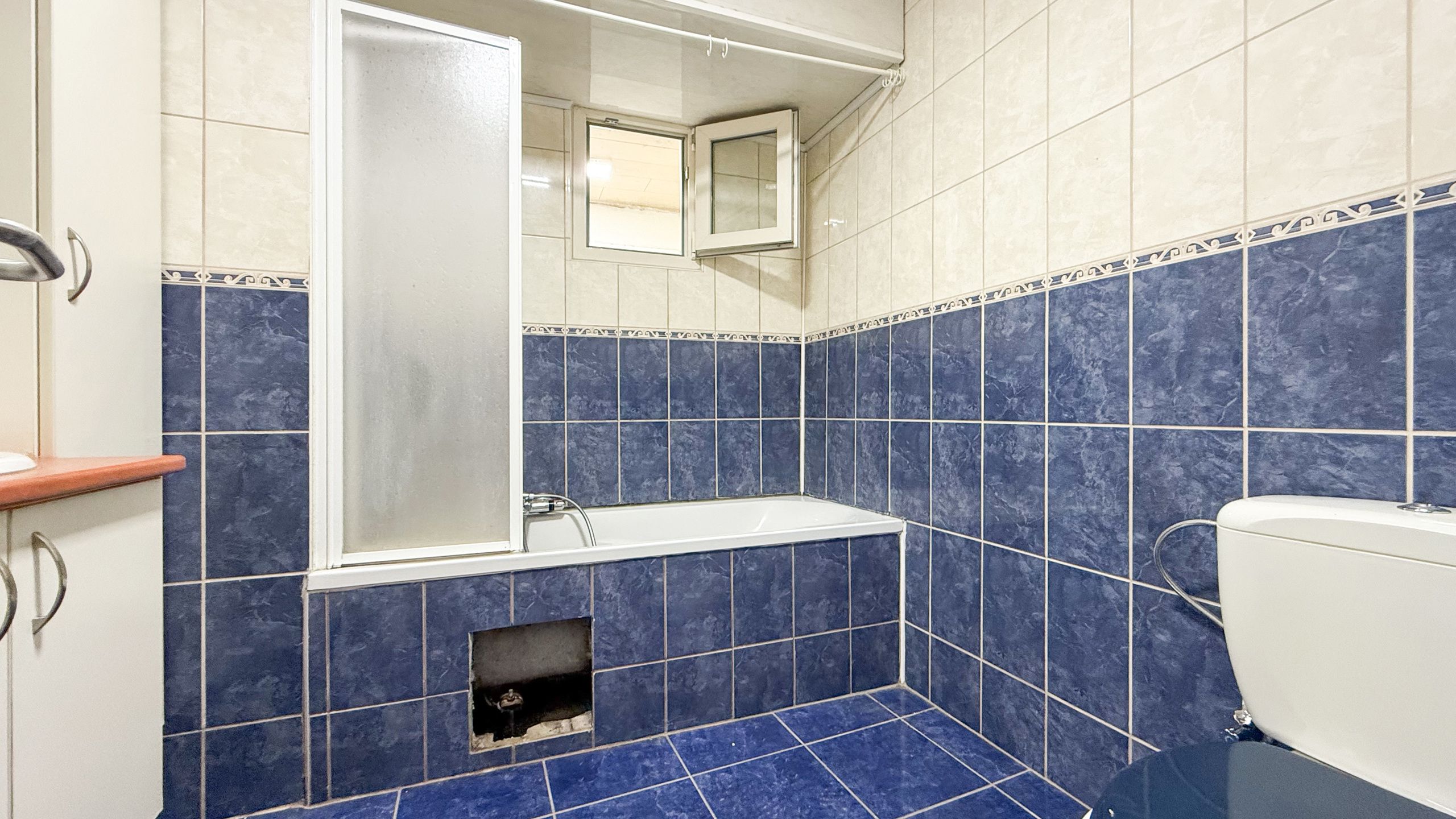 Ruime woning met dubbele garage en ZW gerichte tuin! foto 10