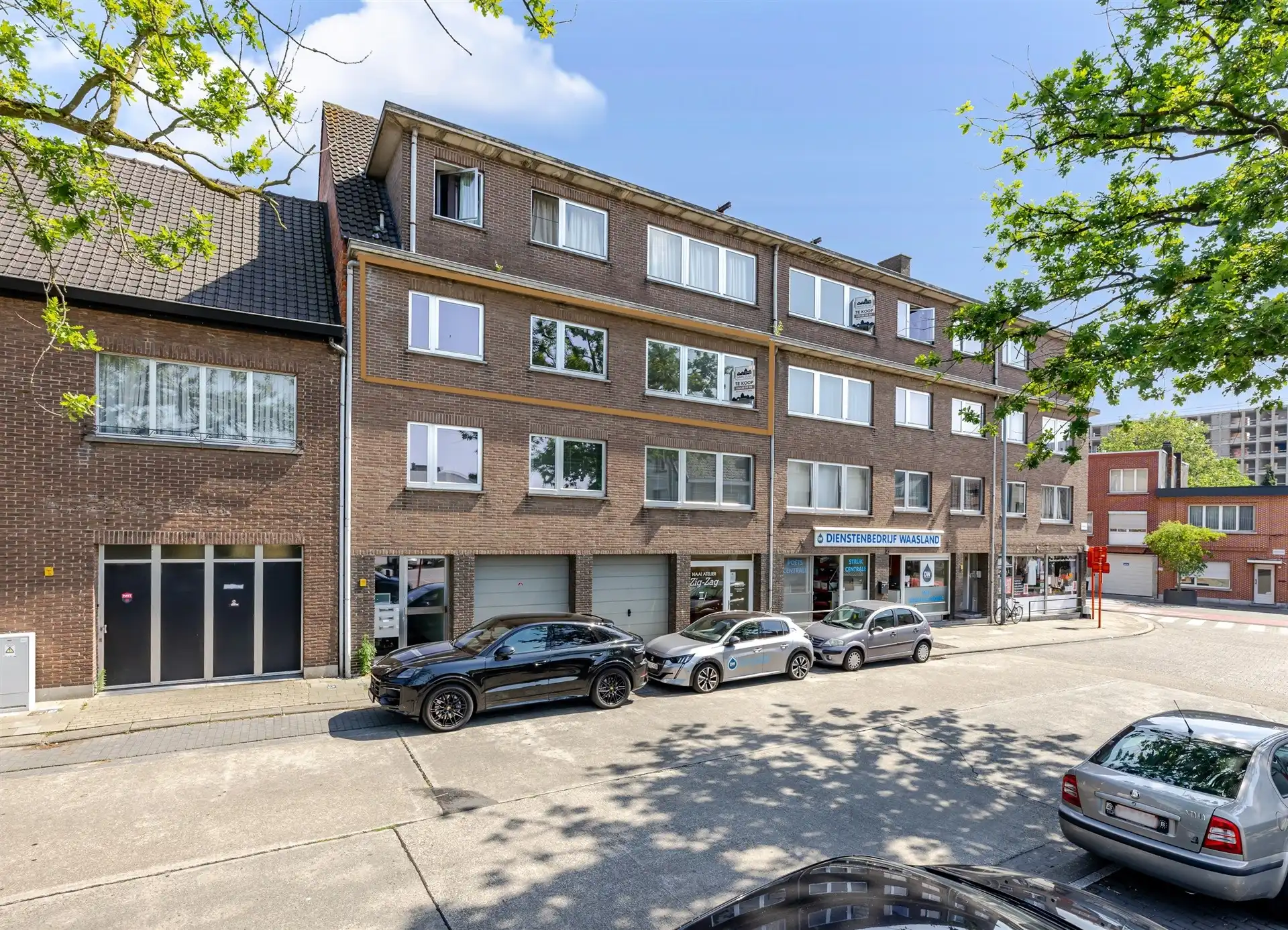 Ruim appartement met 2 slaapkamers in Sint-Niklaas foto {{pictureIndex}}