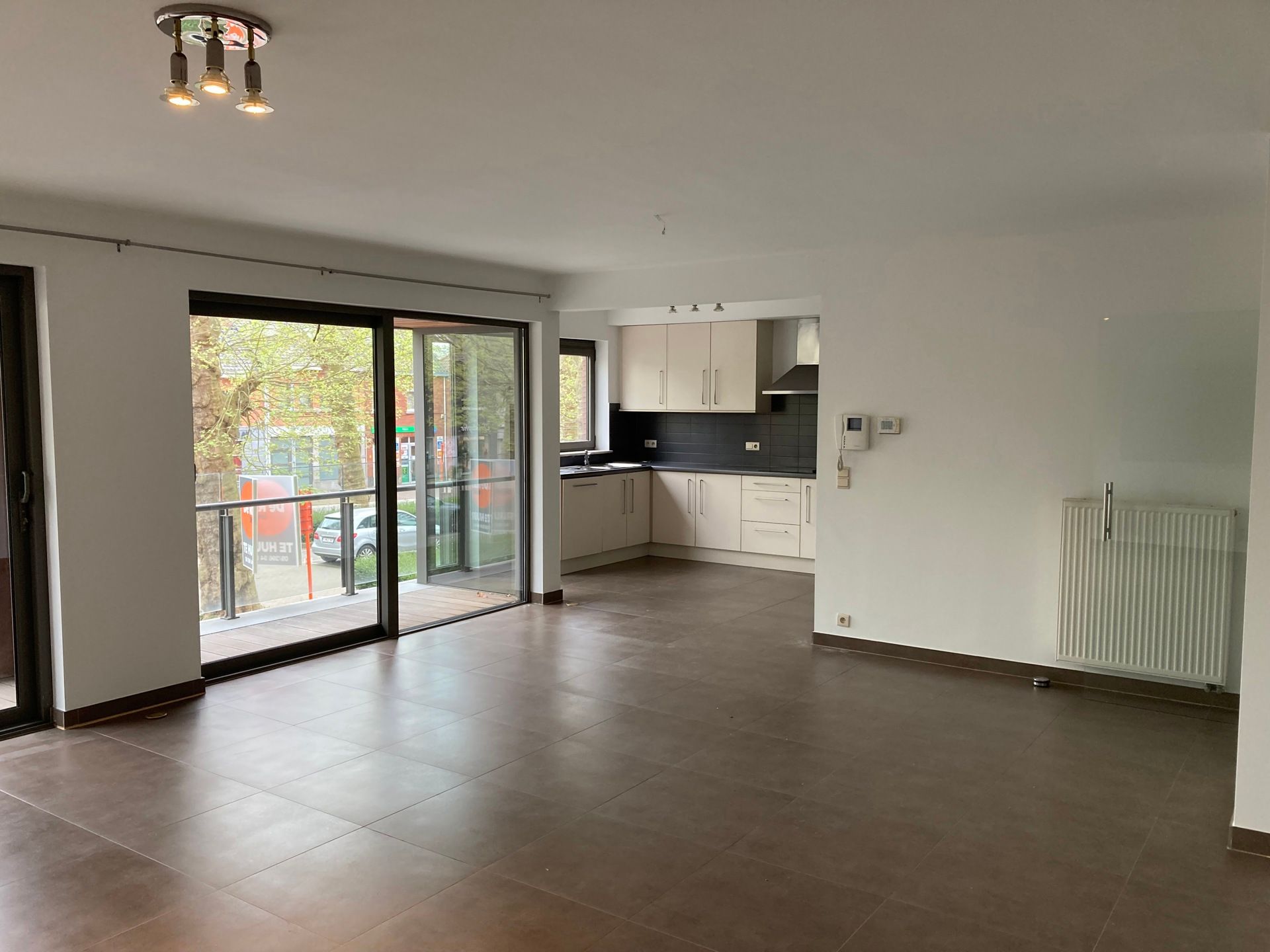 HERZELE - Recent appartement op centrale ligging foto 3