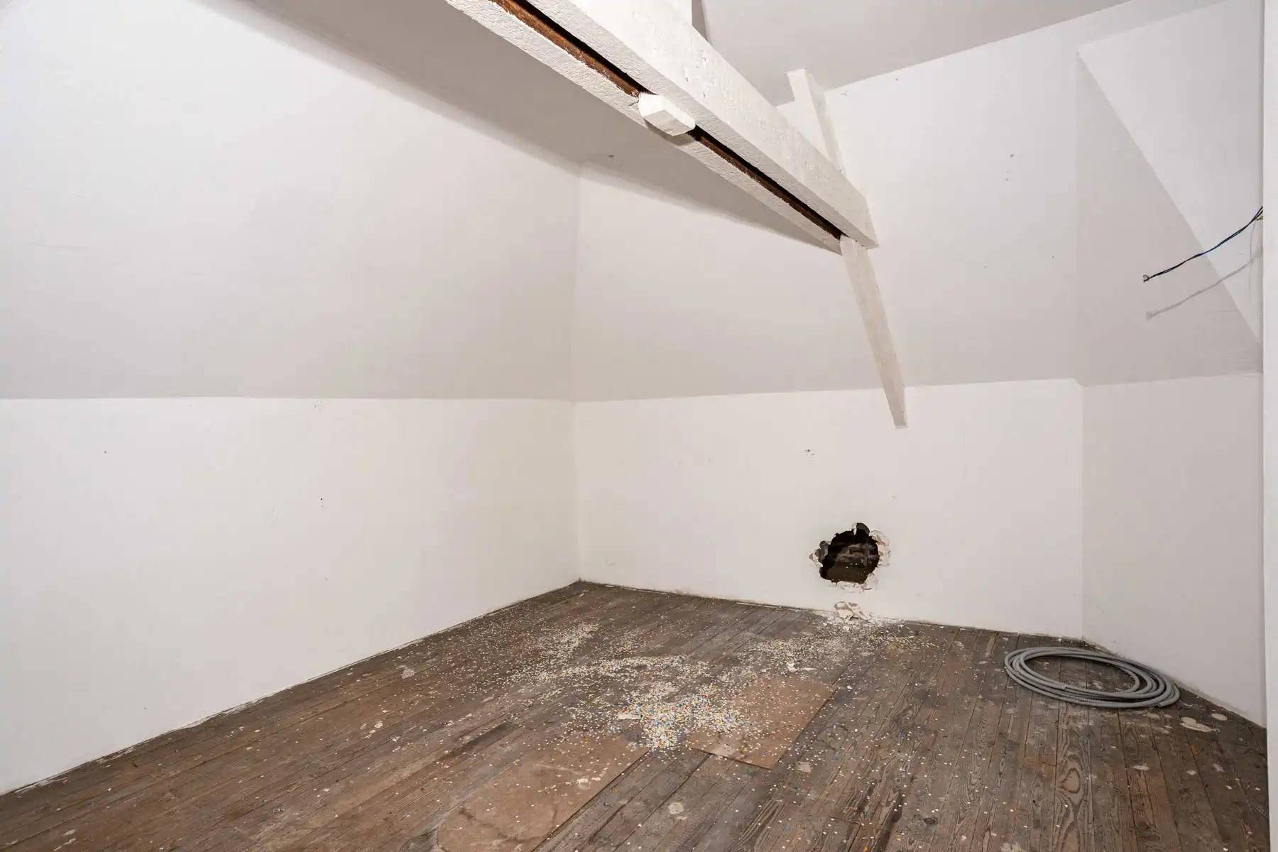 Te renoveren pand te Aaigem! foto 19