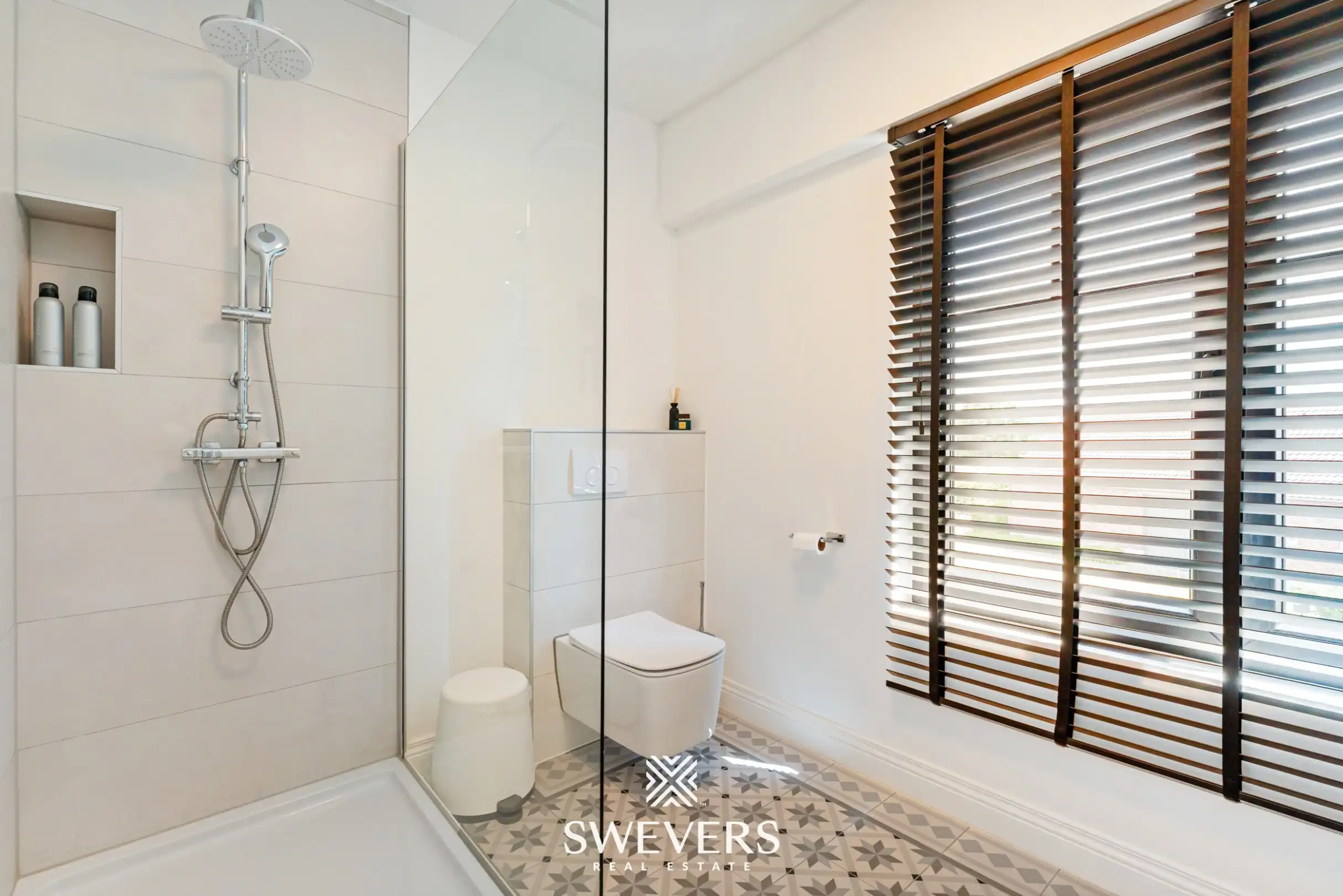 Prachtig gerenoveerde woning met 3 slaapkamers foto 32