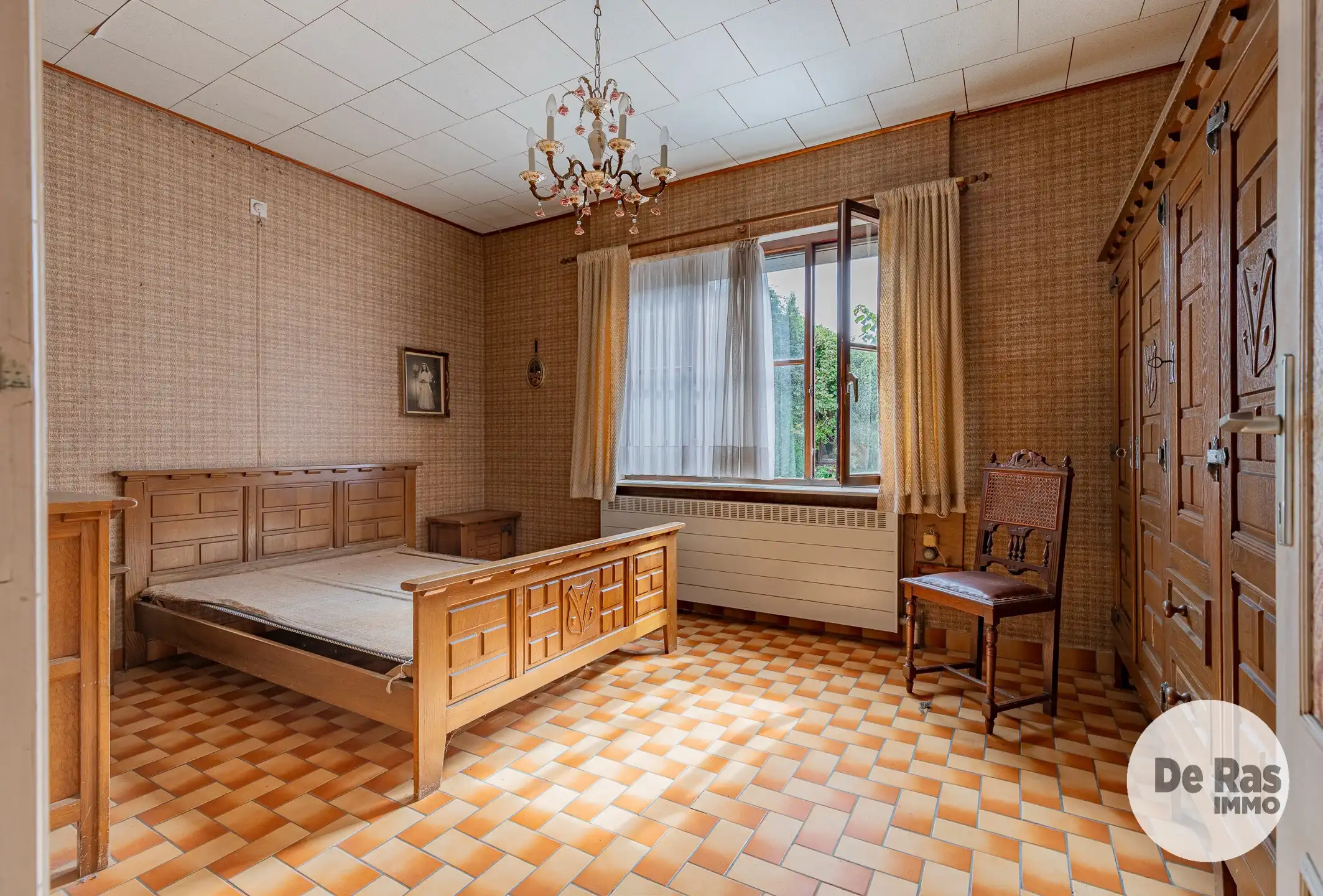 WICHELEN - Te renoveren landbouwwoning met weide en serre foto 11