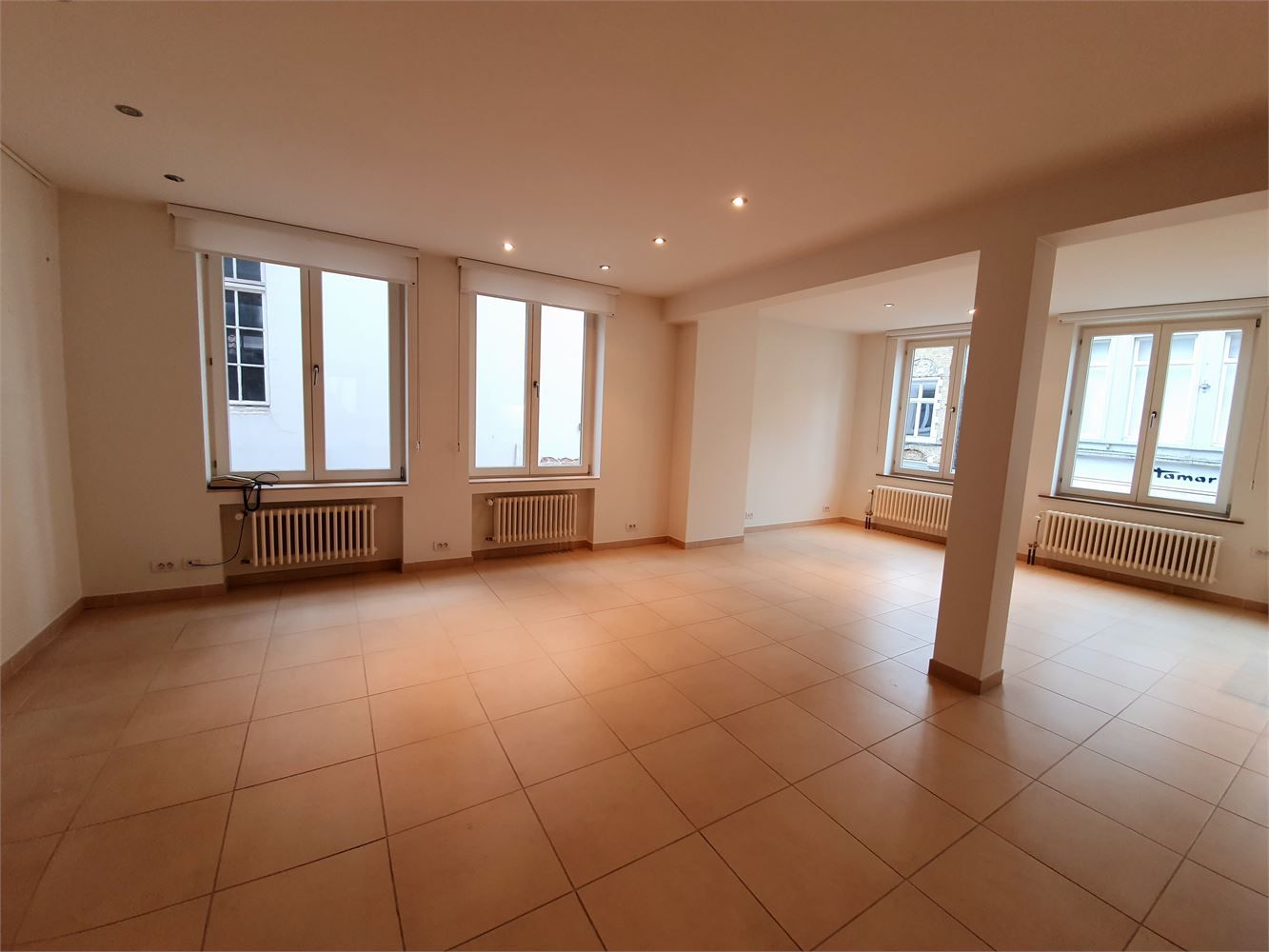 Hartje Brugge Groot lichtrijk modern appartement , alle luxe , 2 slaapkamerss en lift. foto 5