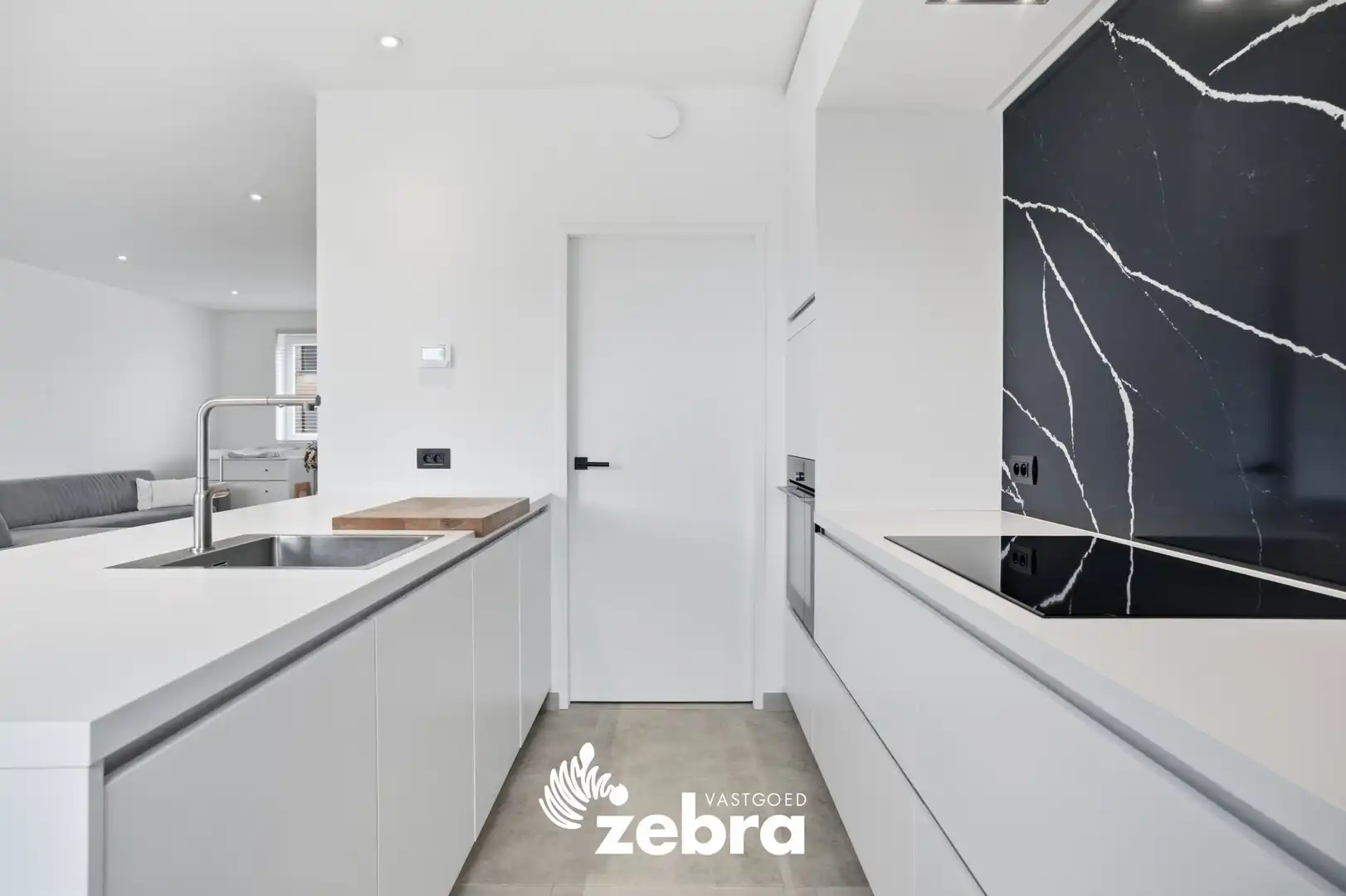 Instapklare woning met 3 slaapkamers en garage te Meulebeke! foto 8