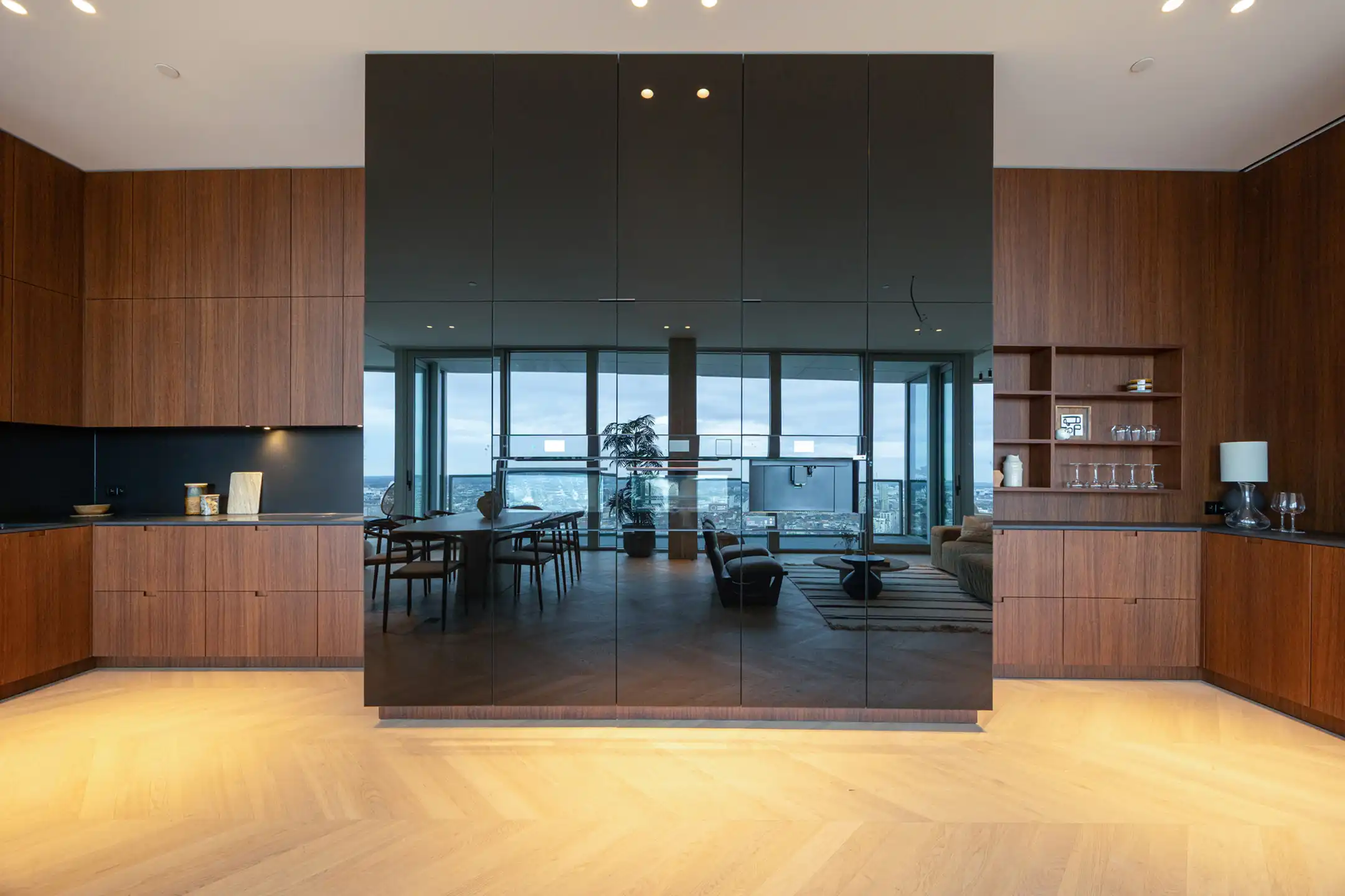 ANTWERPEN - Antwerp Tower  foto 3