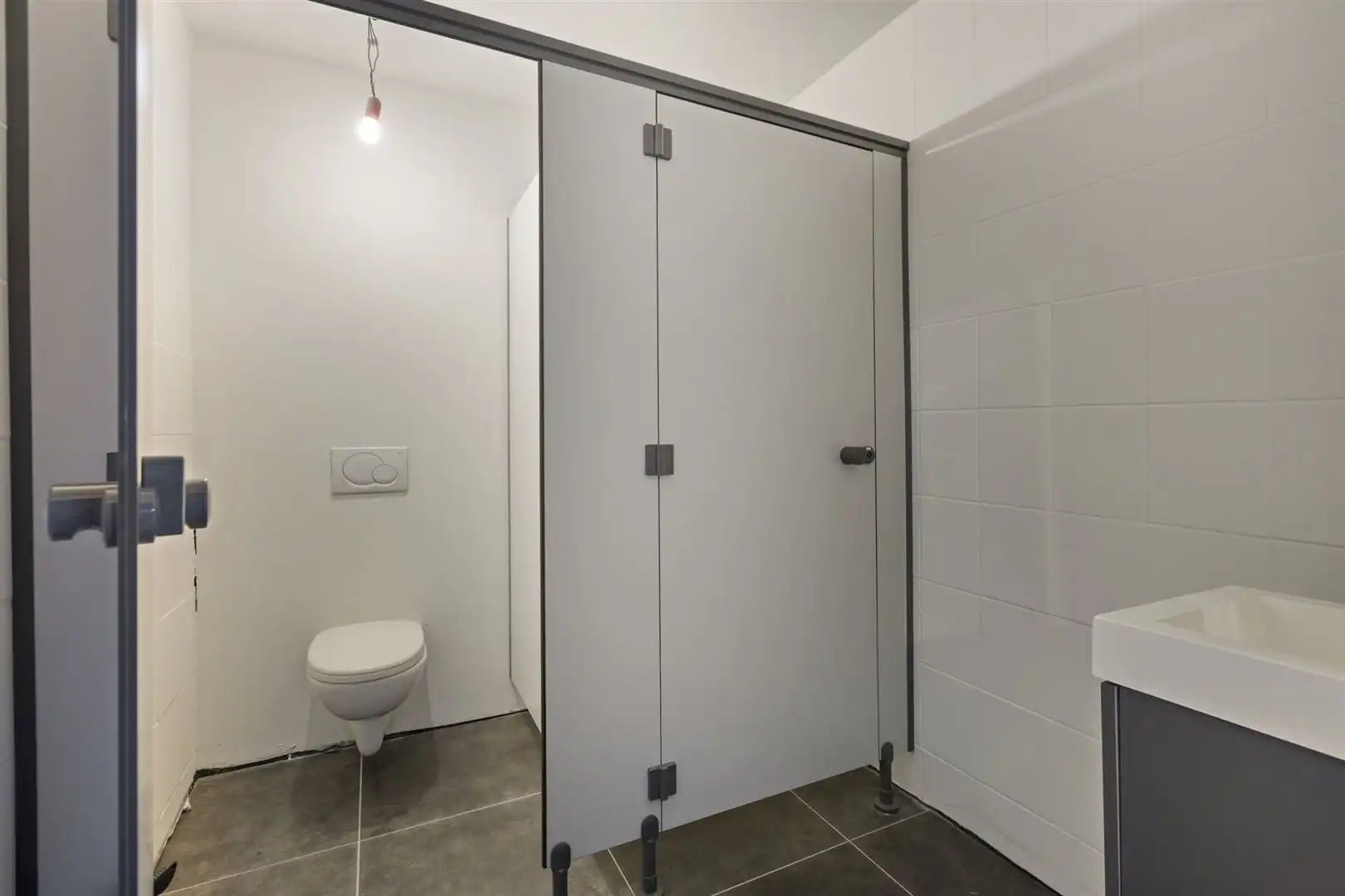 TE KOOP: Duplex-appartement (3slpks) met kantoorruimte of handelsruimte op topligging in Genk! foto 28