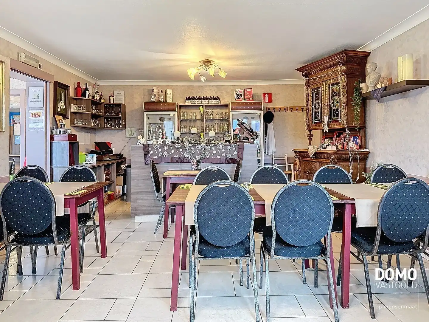 TE HUUR - GOED DRAAIEND RESTAURANT MET FRITUURZAAK EN WOONST foto 20