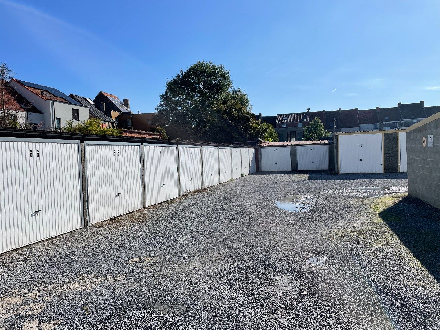 Garage op strategische ligging foto 7