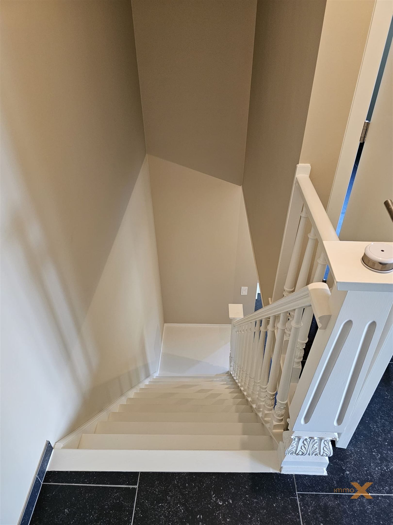 GERENOVEERDE INSTAPKLARE WONING MET GARAGE foto 18