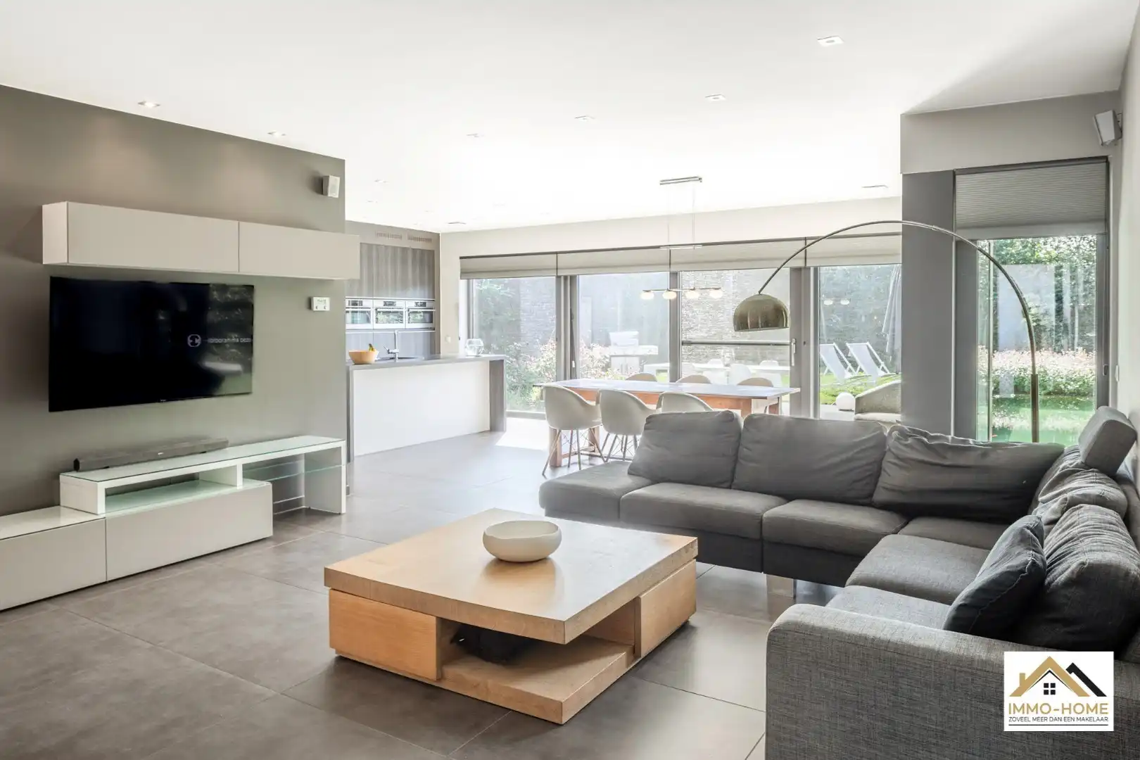 Knappe recente vrijstaande woning in centrum Lochristi!  foto 7