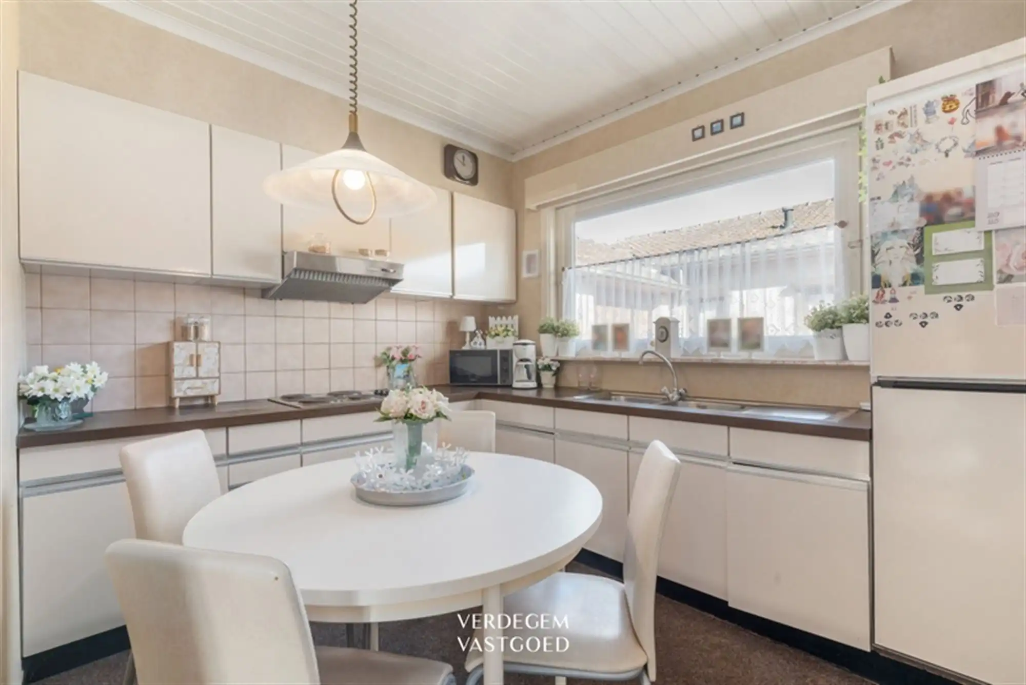 Bungalow met 3 slaapkamers, garage en zonnige tuin in kindvriendelijke woonwijk foto 9