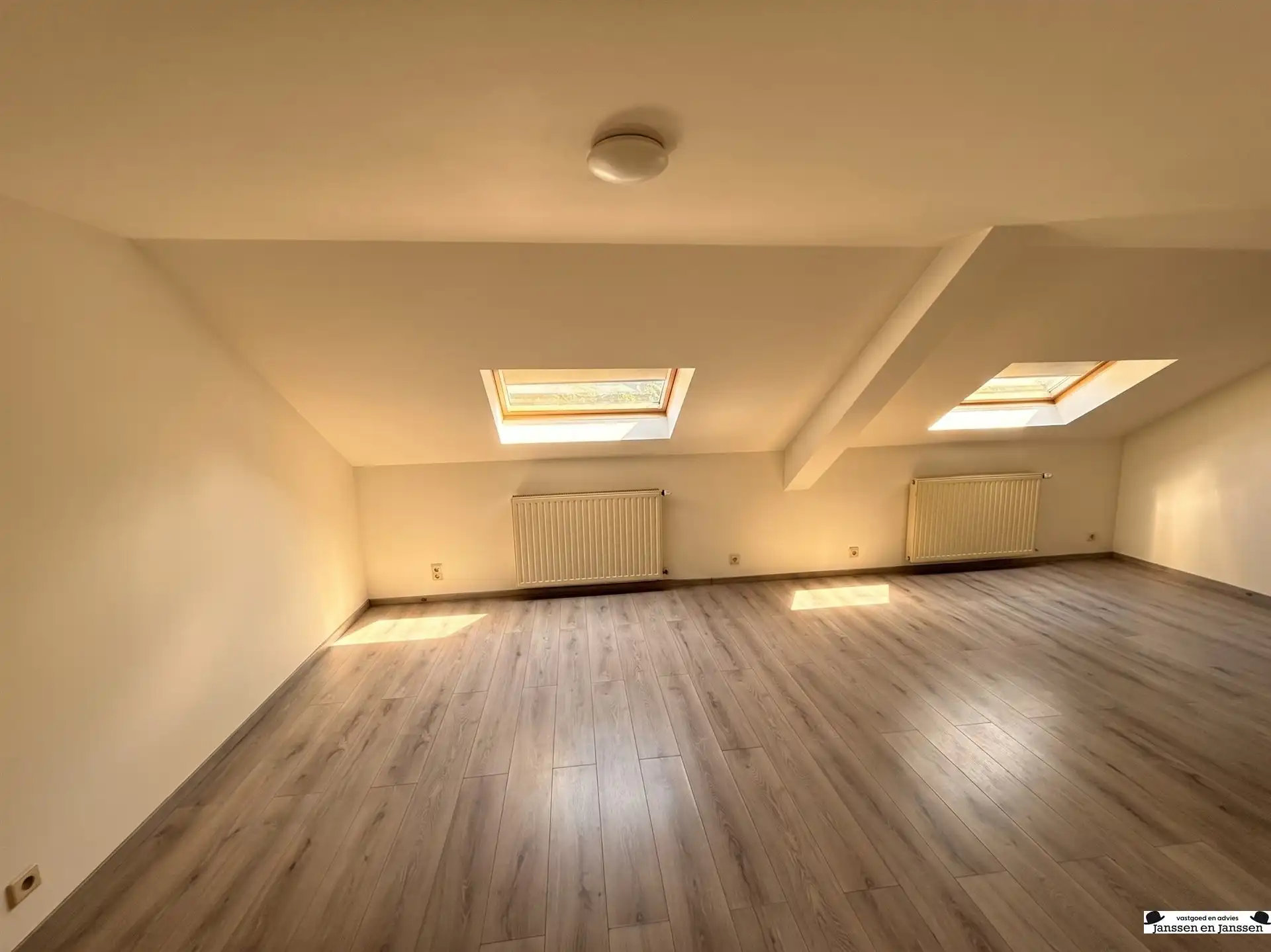 Gezellig dakappartement in het centrum van Wuustwezel!  foto 4
