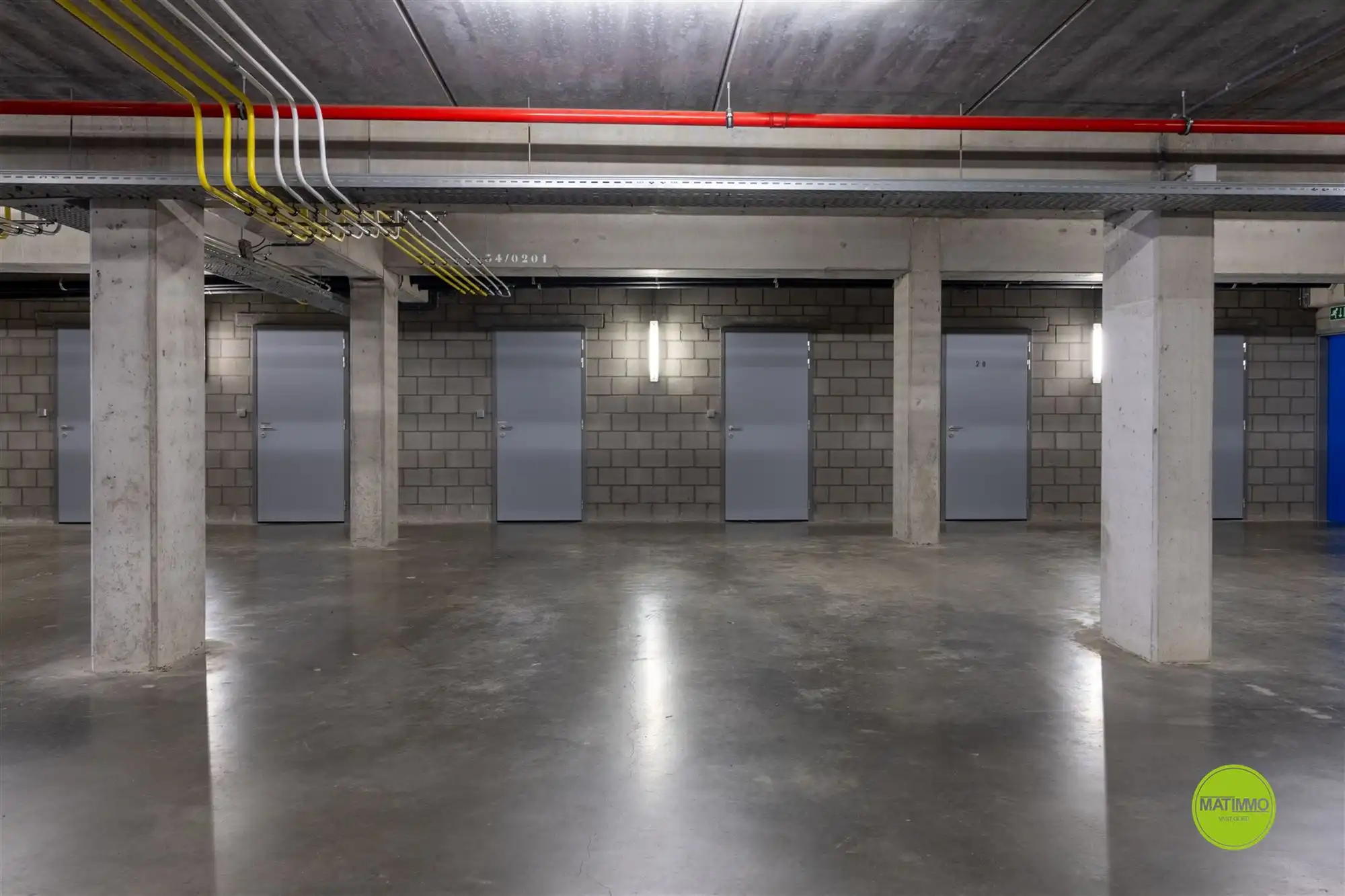 Modern wonen met zonnige tuin en private parkeerplaats foto 15