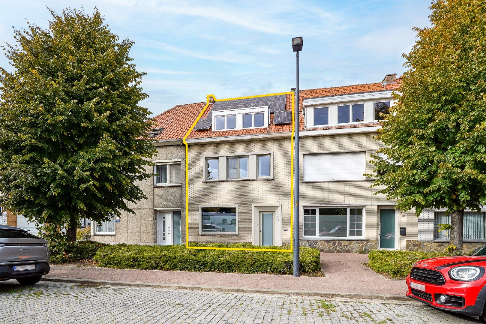 Hoofdfoto van de publicatie: Instapklare gezinswoning met gezellige stadstuin in Oostende