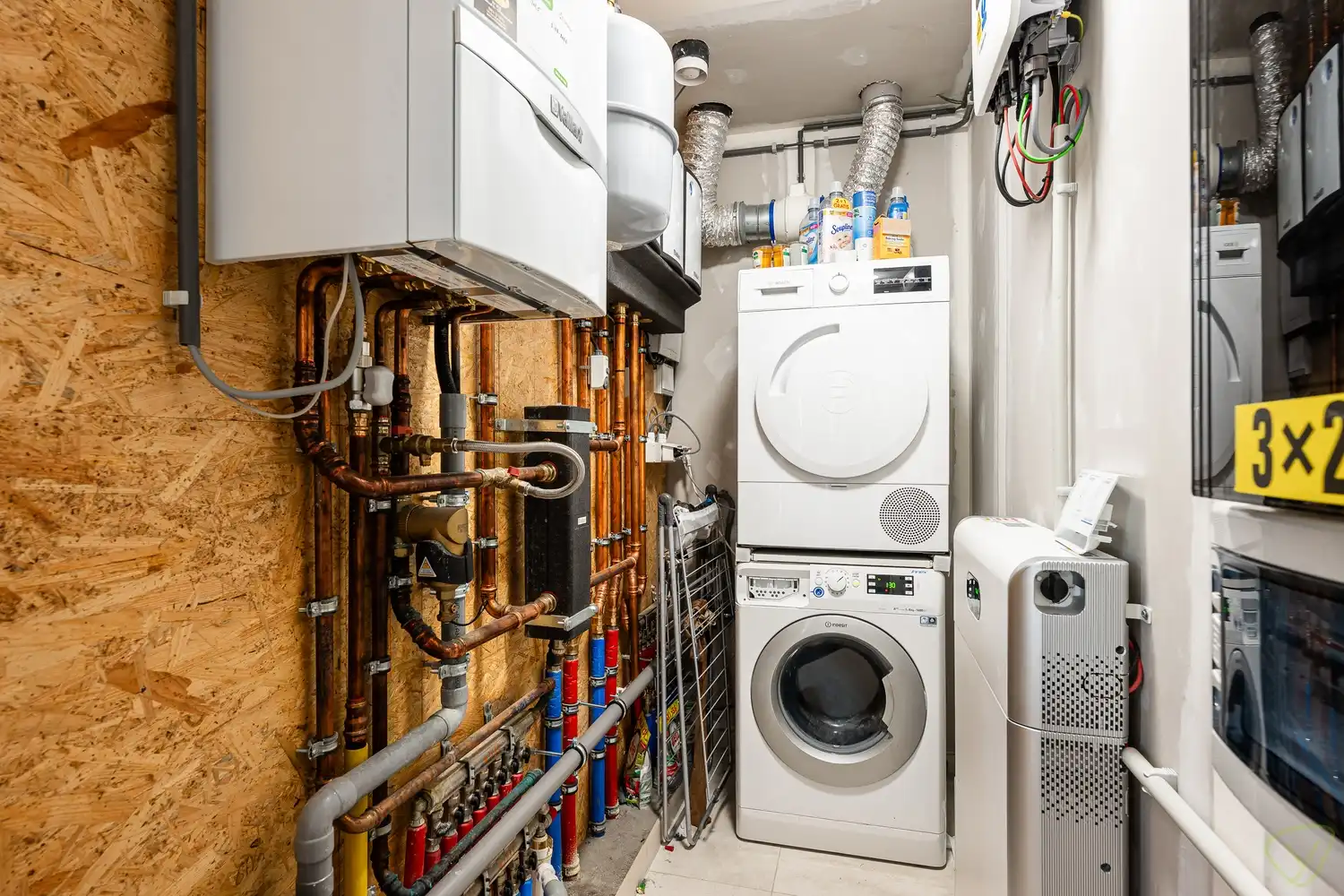 Vernieuwbouw woning met praktijkruimte op topligging met uitstekende zichtbaarheid in Evergem foto 20