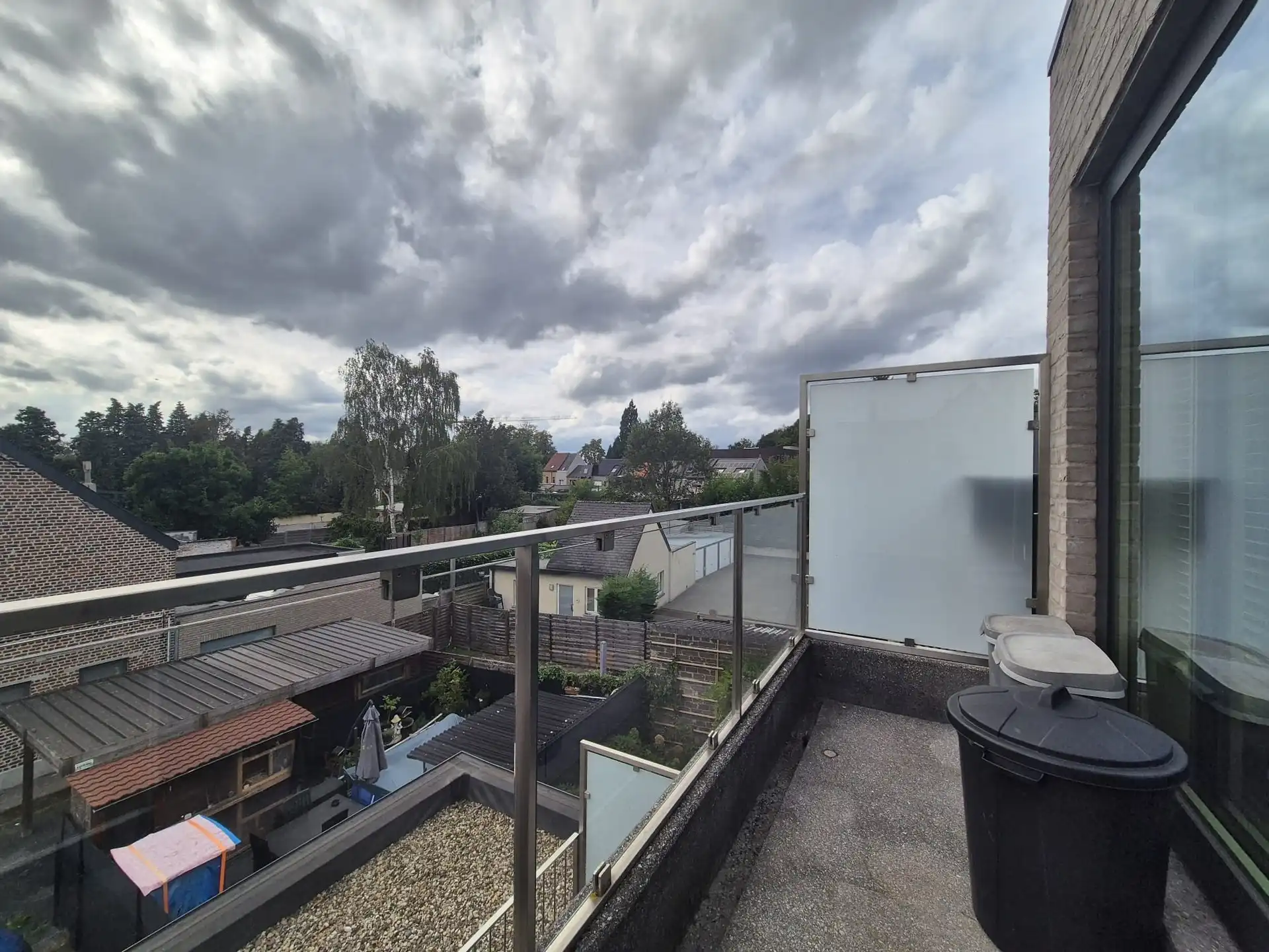 Gunstig gelegen ruim éénslaapkamer appartement met leuk terras. foto 8