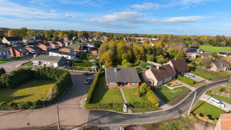 Ruime woning op 1.000 m² met park achter de tuin en 4 slaapkamers foto 18