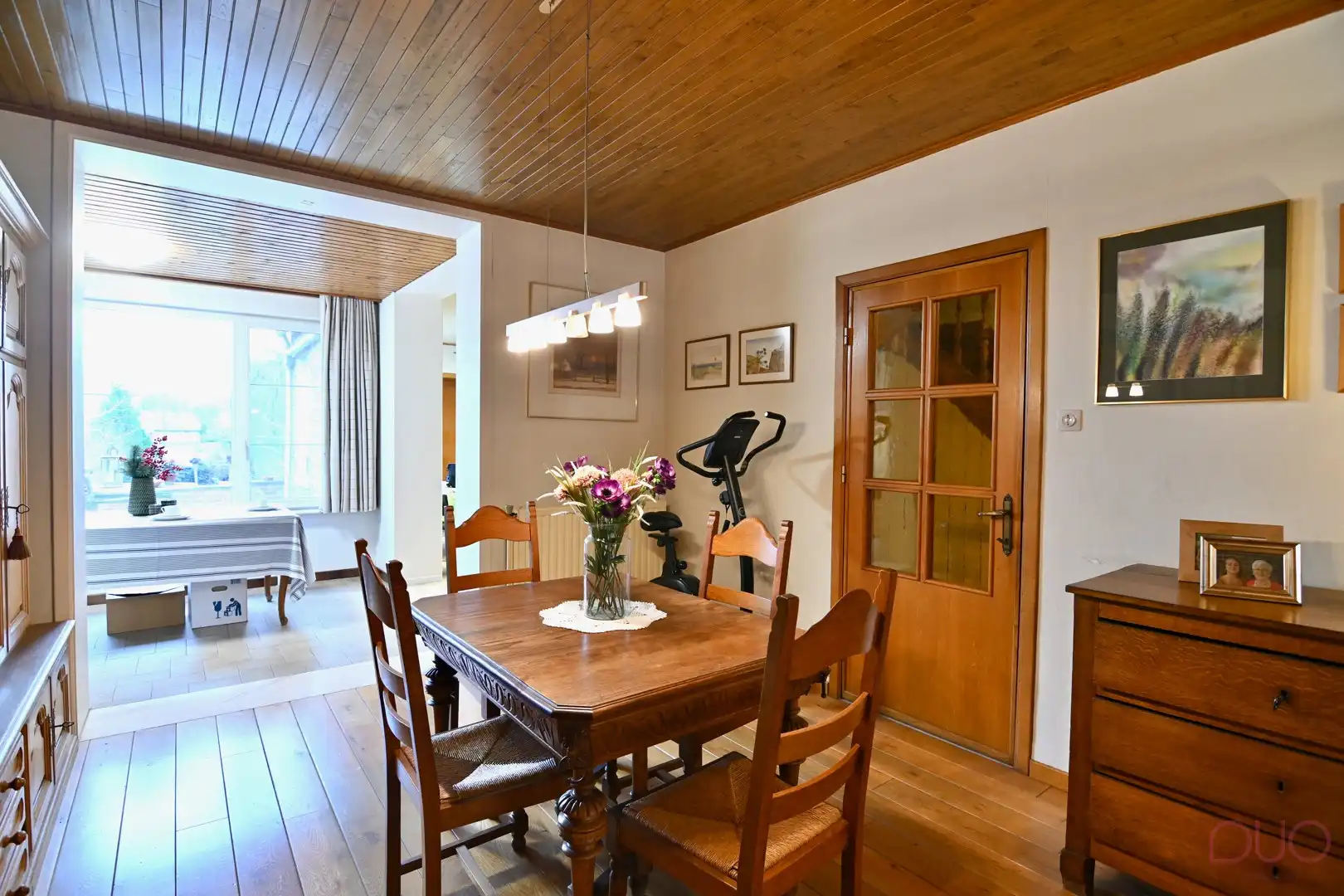 Ruime stadswoning met tuin in het centrum van Landen. foto 6