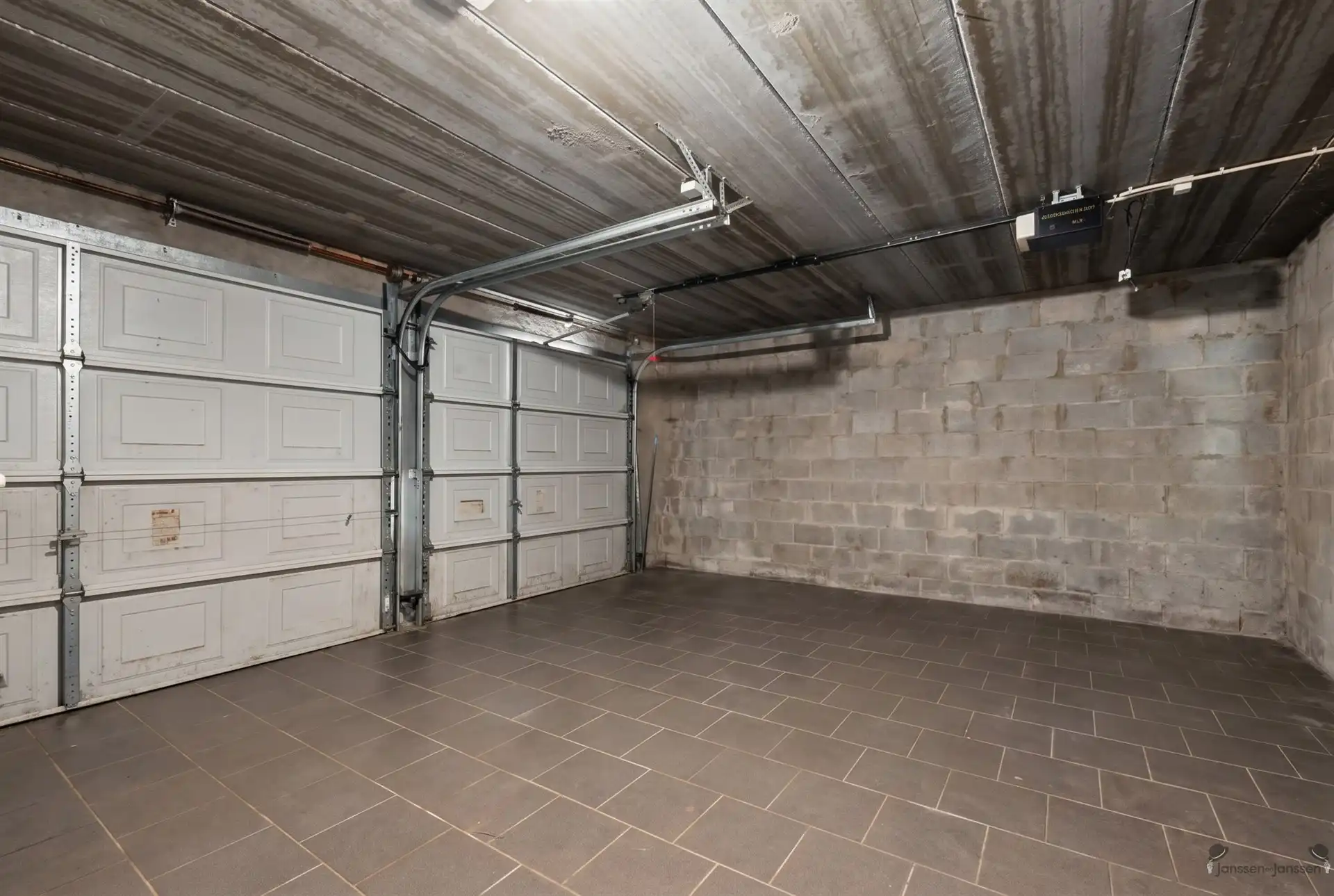 Instapklare gelijkvloerse Spaanse villa op een uitzonderlijk rustige locatie foto 15