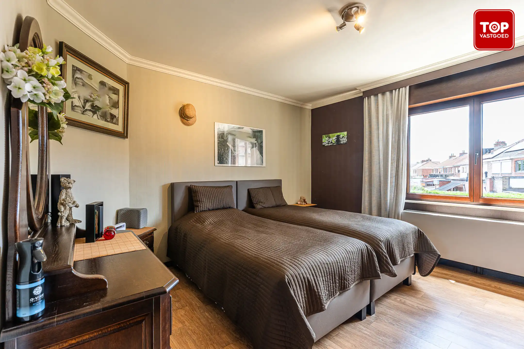Instapklare woning met zonnige tuin op toplocatie nabij UZ Gent foto 12