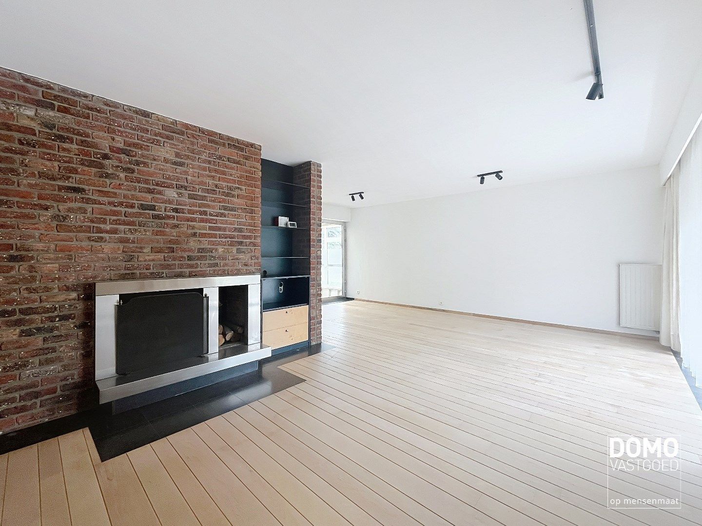 Verrassend ruime open bebouwing met grote tuin. foto 2