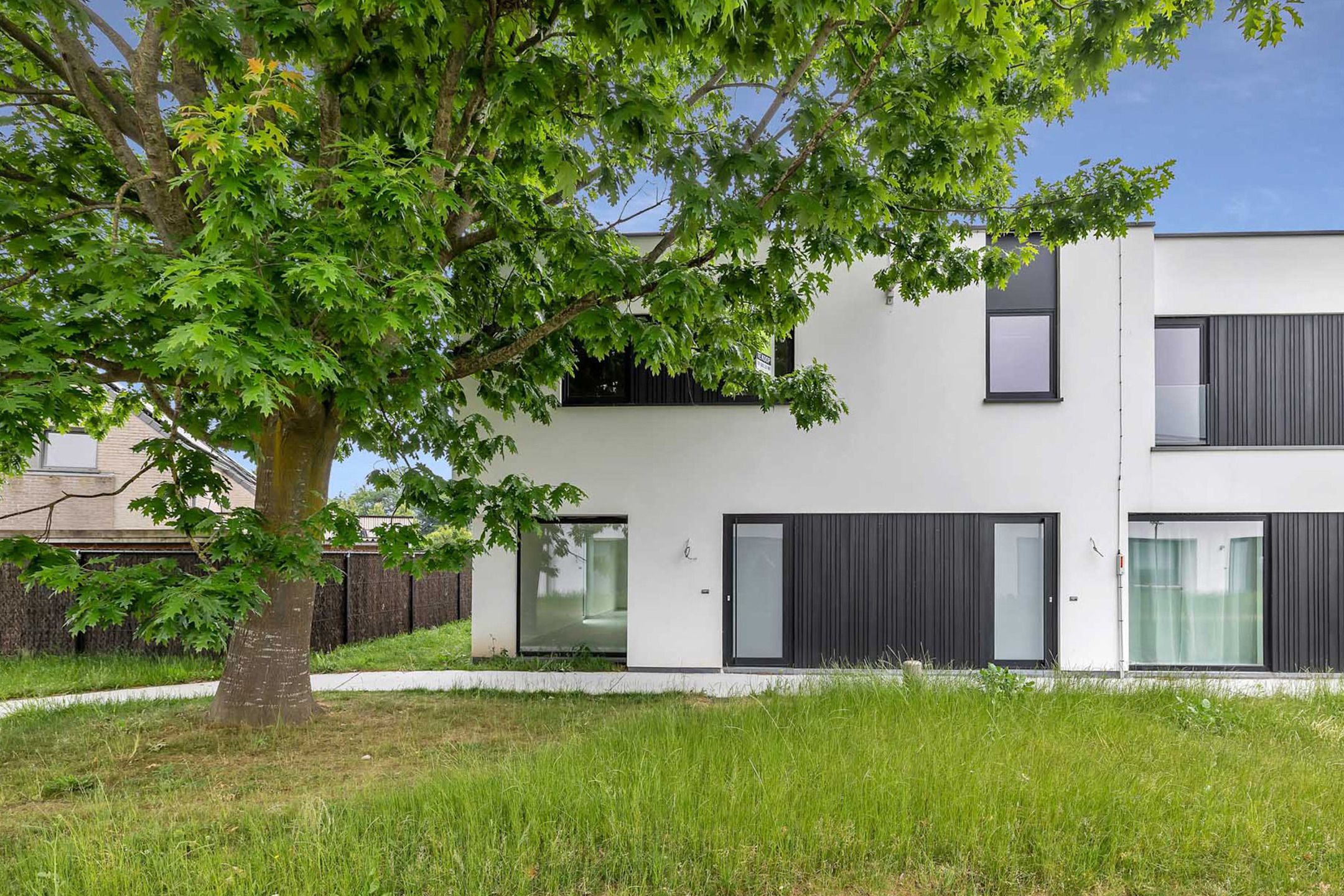 Energiezuinige nieuwbouwwoning in Grammene foto {{pictureIndex}}